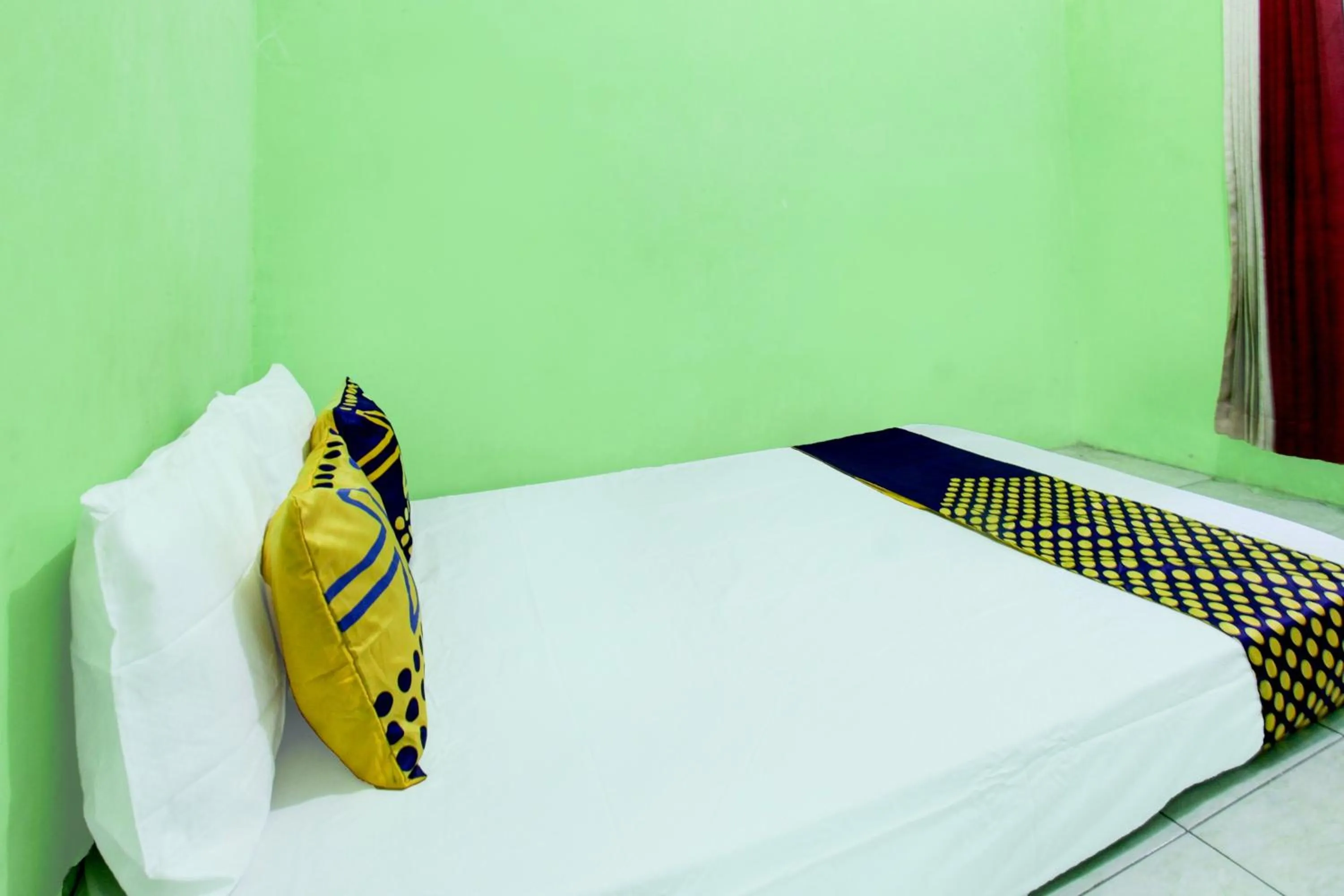 Bedroom, Bed in OYO Life 93255 Kosan Teratai Jaya