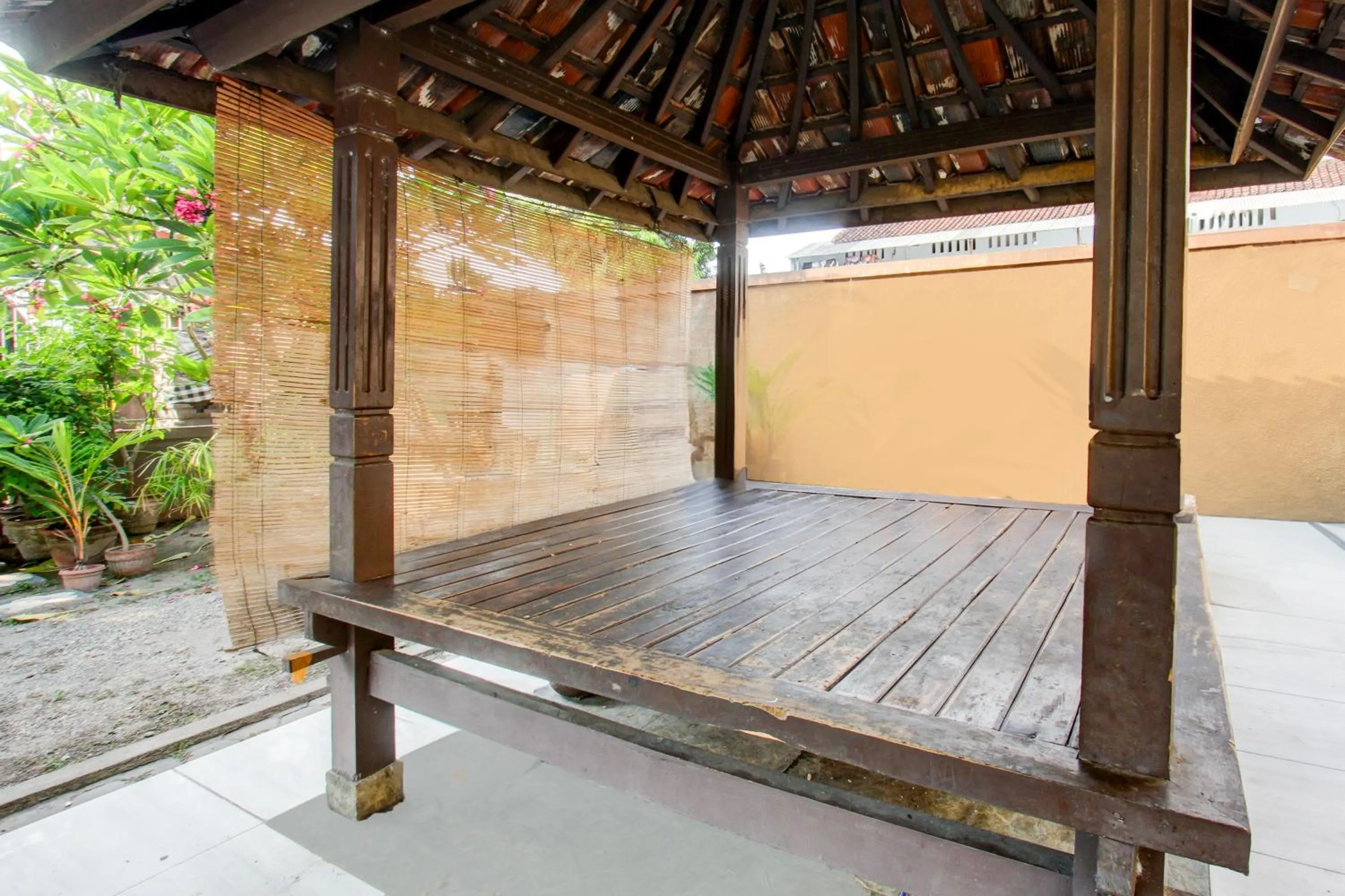 Lobby or reception in OYO Life 93284 Kos Cendana Raya