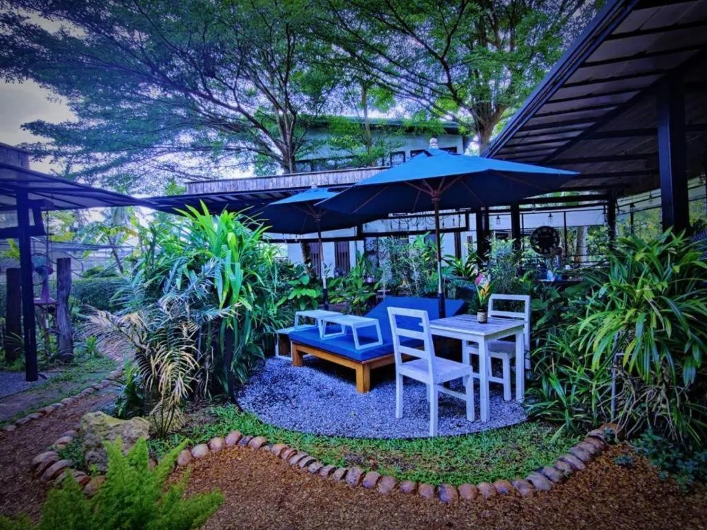 Restaurant/places to eat in The Willow Phangan