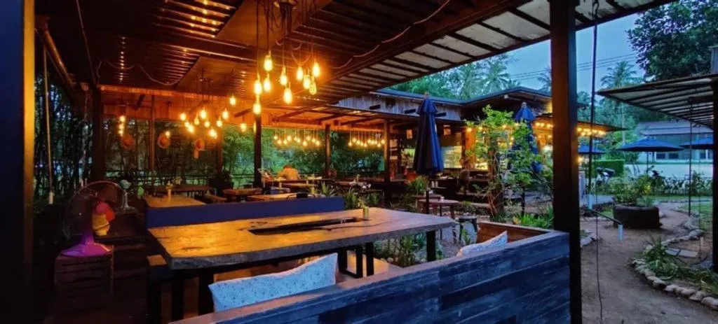 Restaurant/places to eat in The Willow Phangan