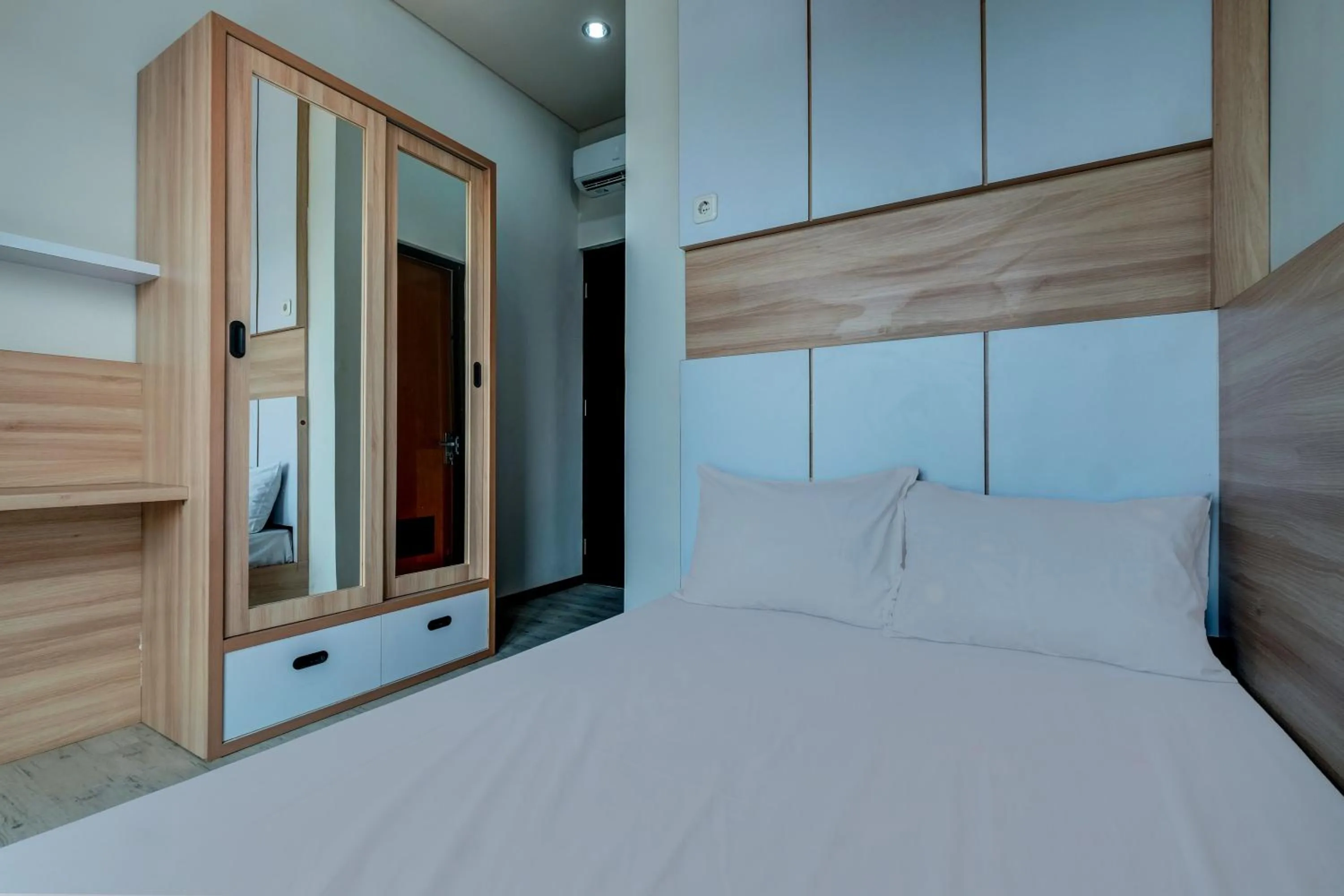 Bedroom, Bed in OYO Life 93289 Jelita Residence 2