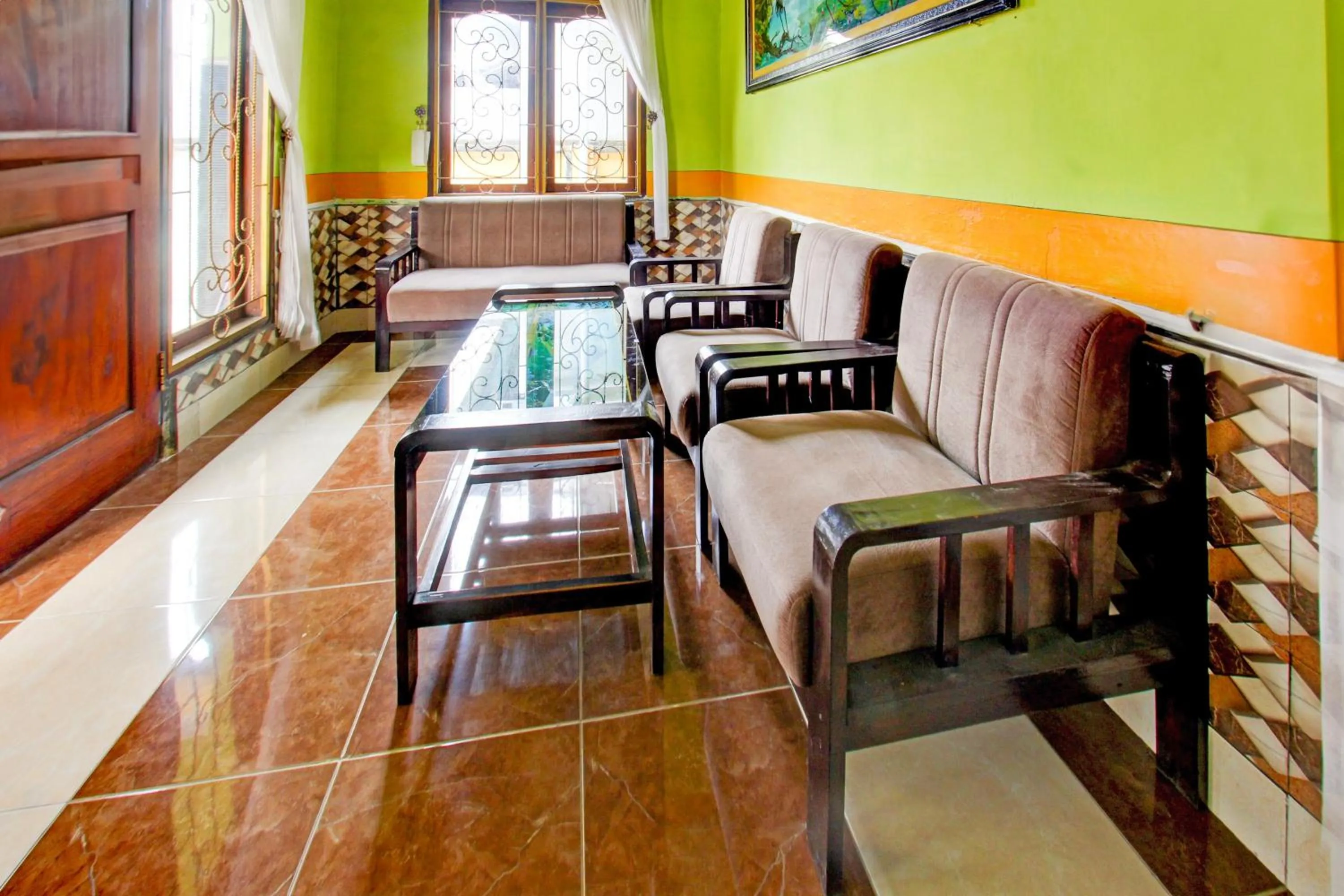 Lobby or reception in OYO Life 93260 Bale Kosan