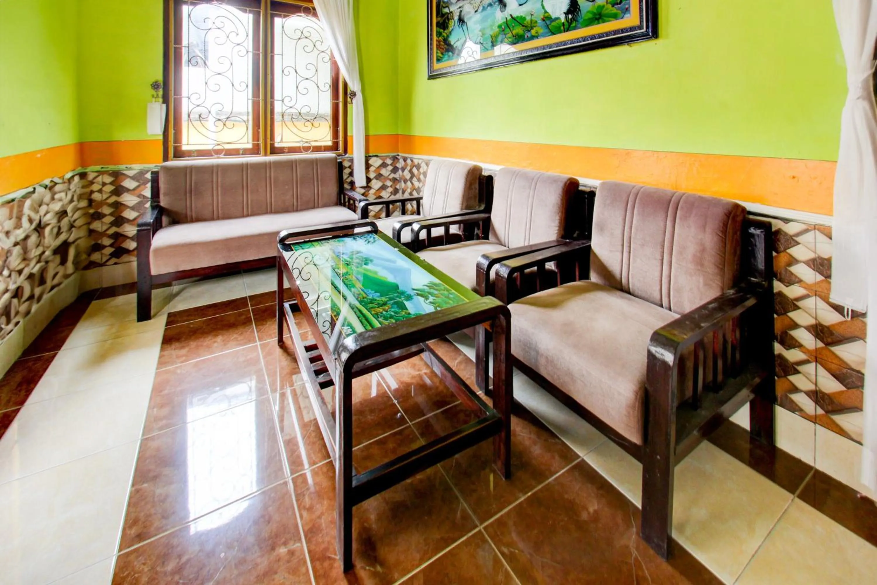 Lobby or reception in OYO Life 93260 Bale Kosan