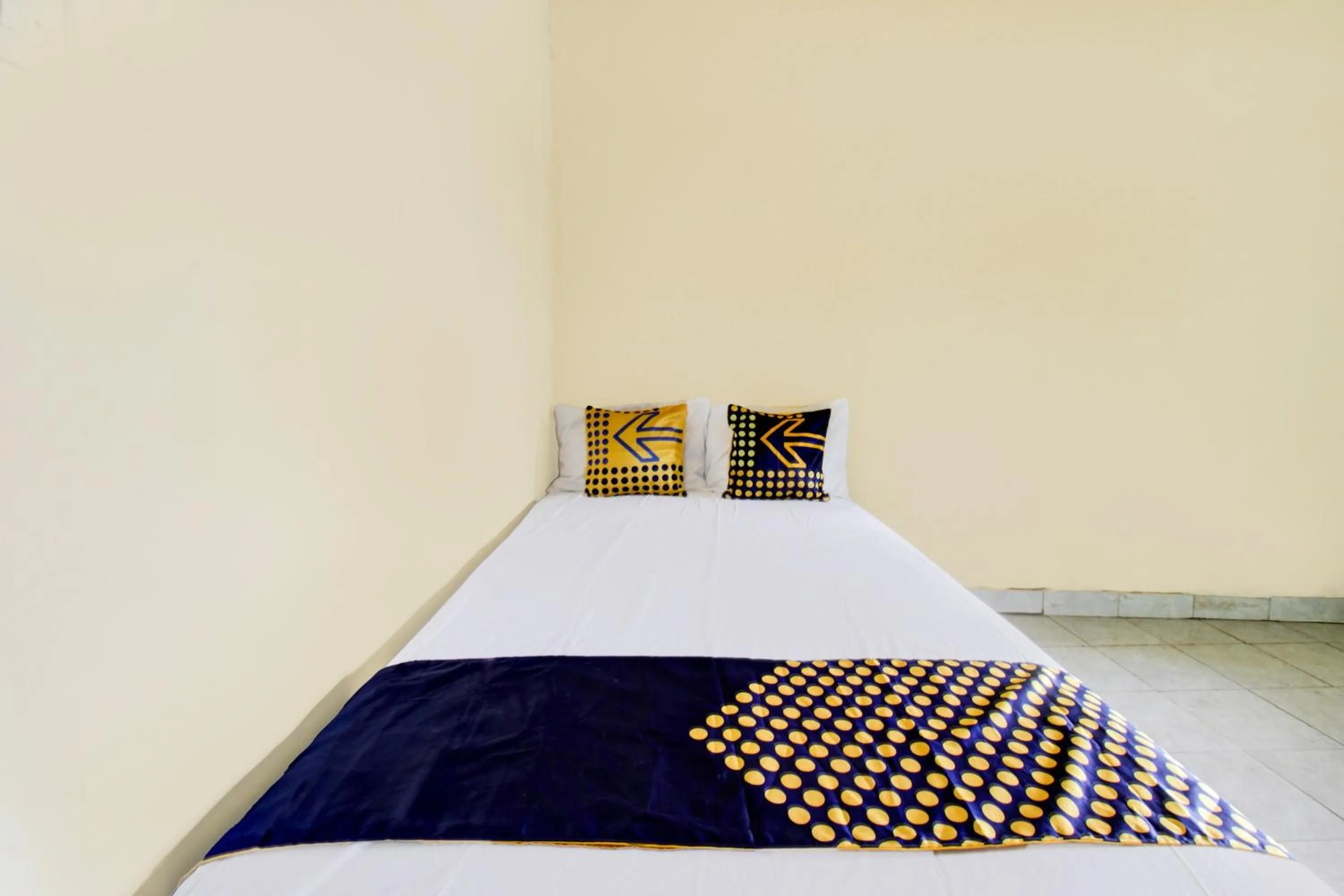 Bedroom, Bed in OYO Life 93256 Kos Meninting