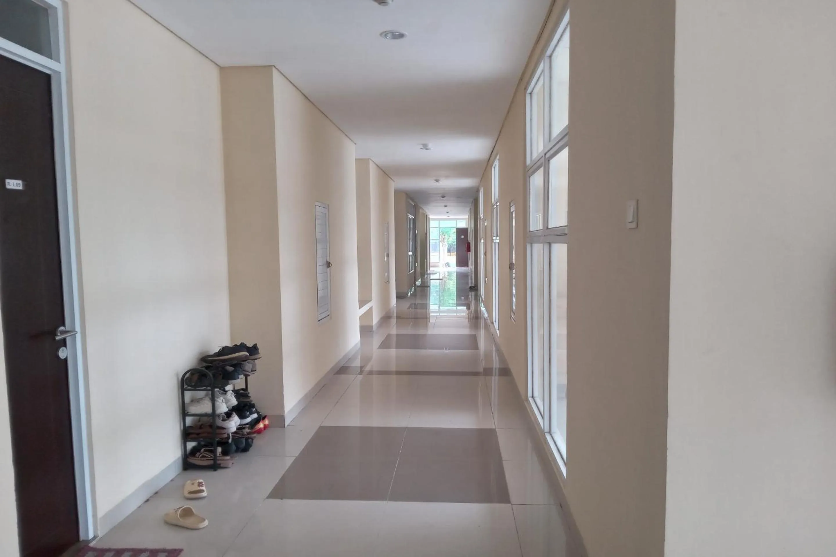 Lobby or reception in OYO Life 93399 Kos Batulayar