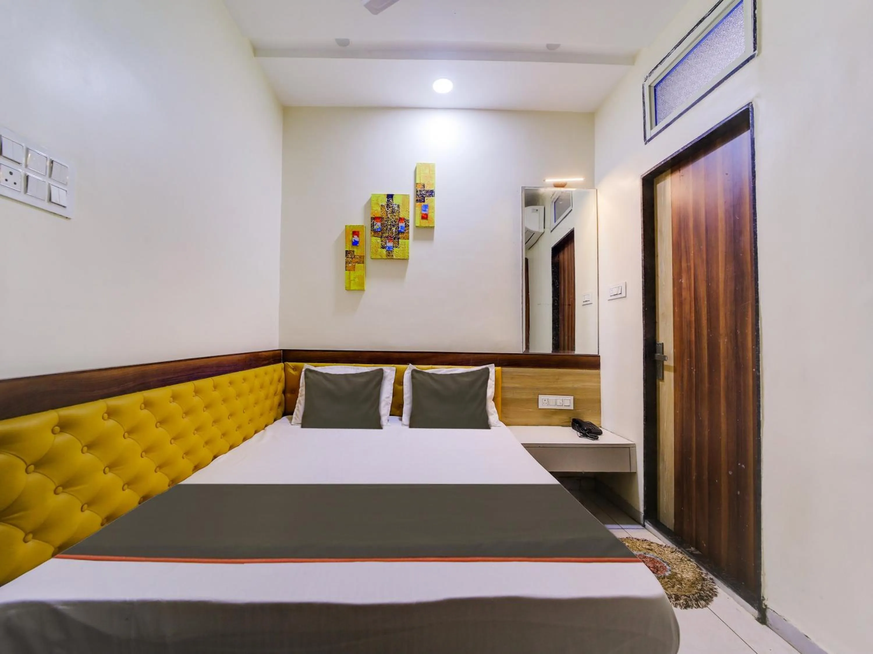 Bedroom, Bed in Hotel O Shyam Paradise