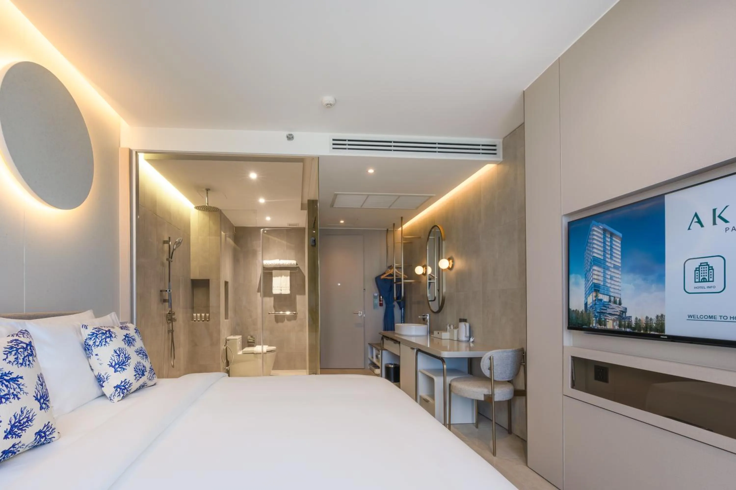 Toilet, Bed in Akara Hotel Pattaya