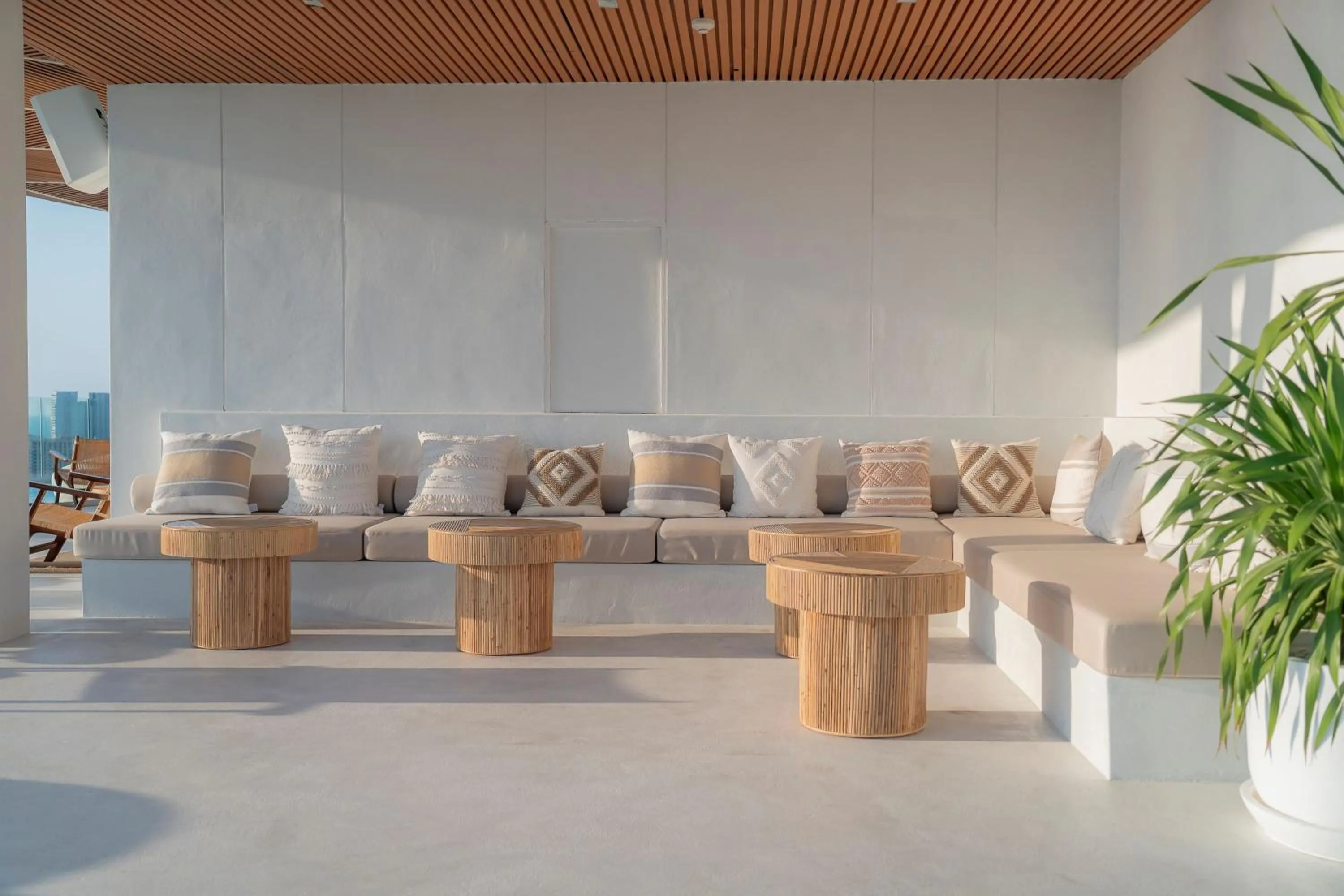 Area and facilities in Akara Hotel Pattaya