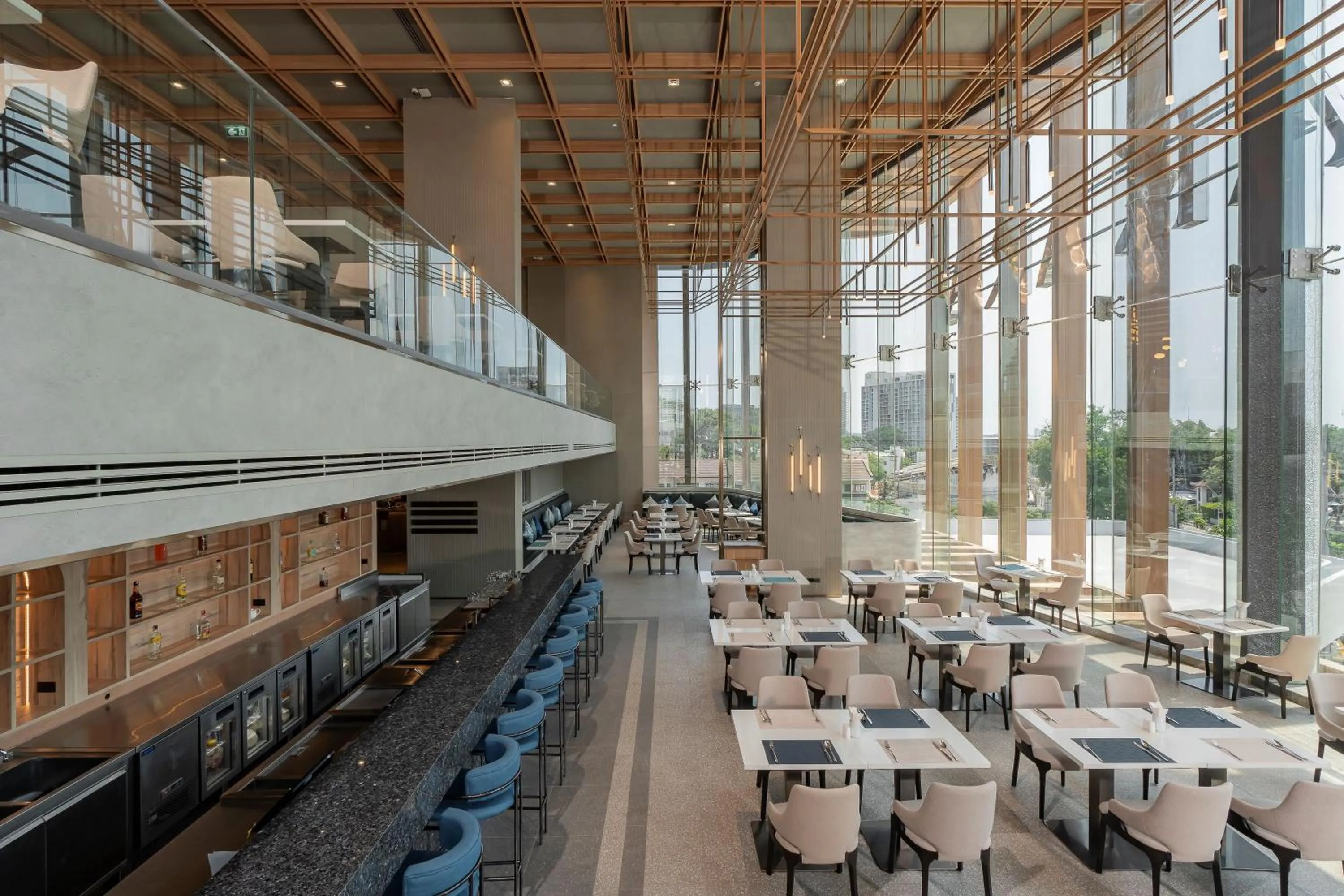 Restaurant/places to eat in Akara Hotel Pattaya