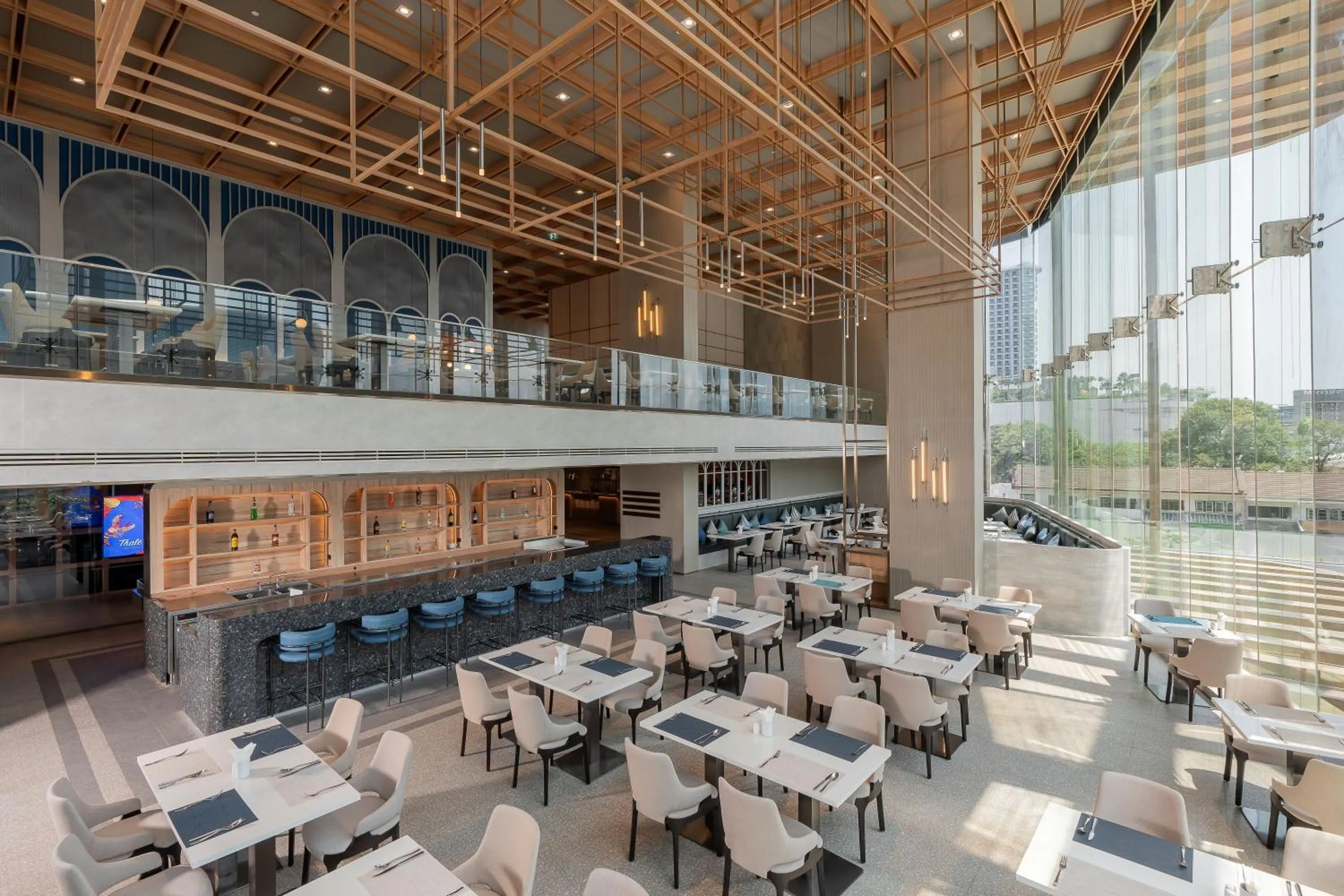 Restaurant/places to eat in Akara Hotel Pattaya