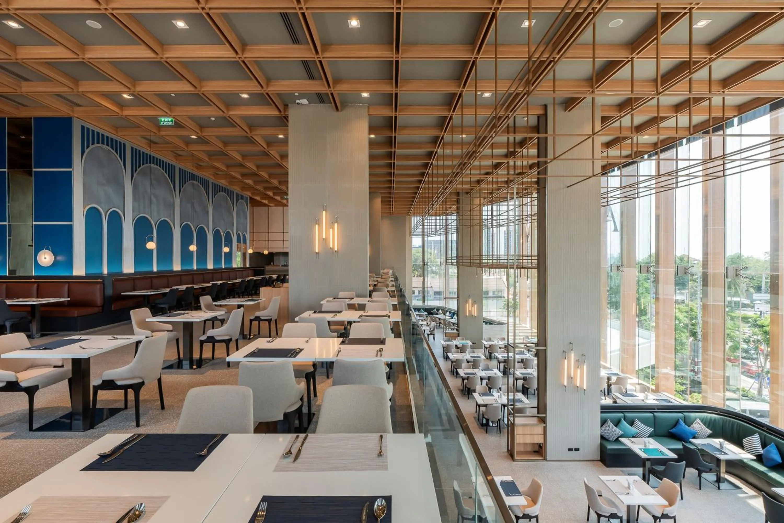 Restaurant/places to eat in Akara Hotel Pattaya