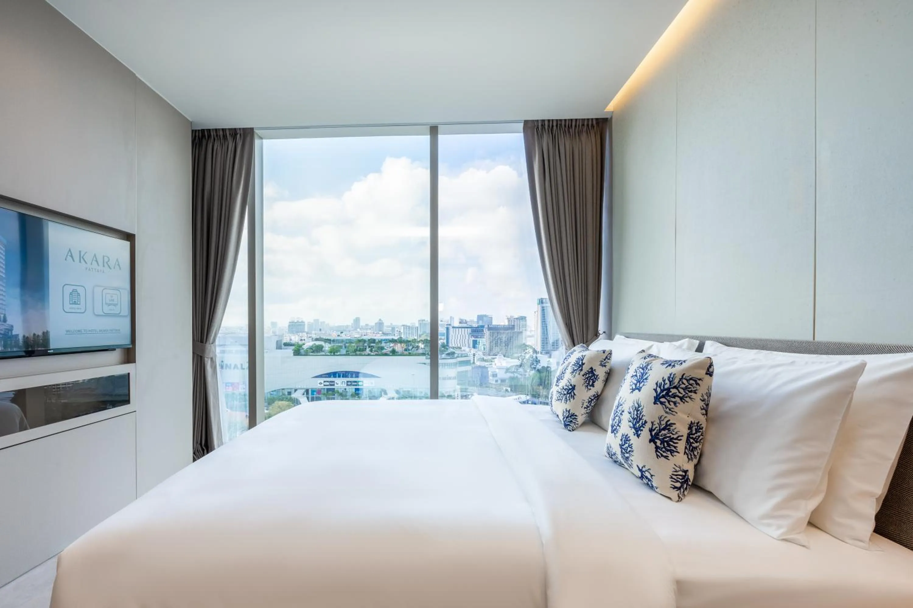 View (from property/room), Bed in Akara Hotel Pattaya