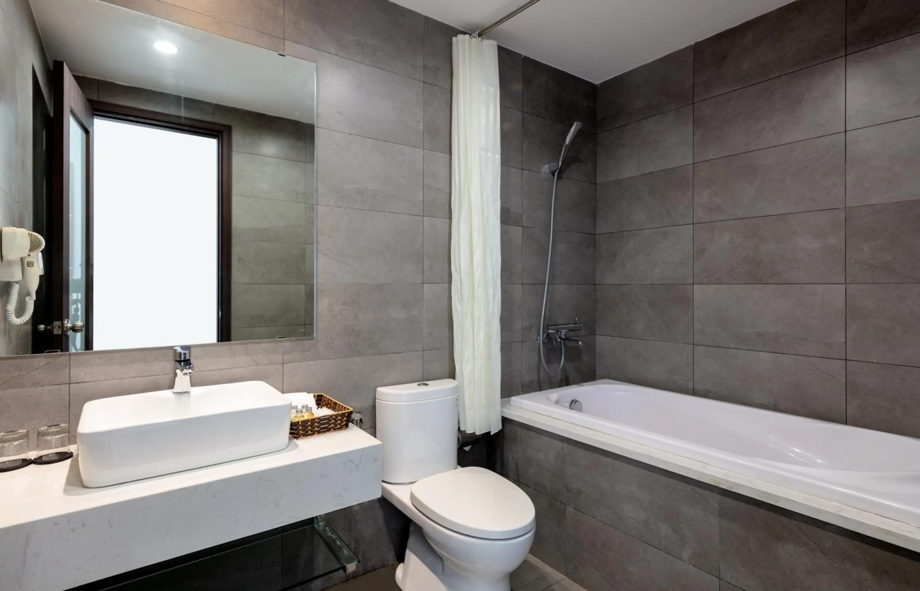 La Batisse Inn Hotel Hanoi