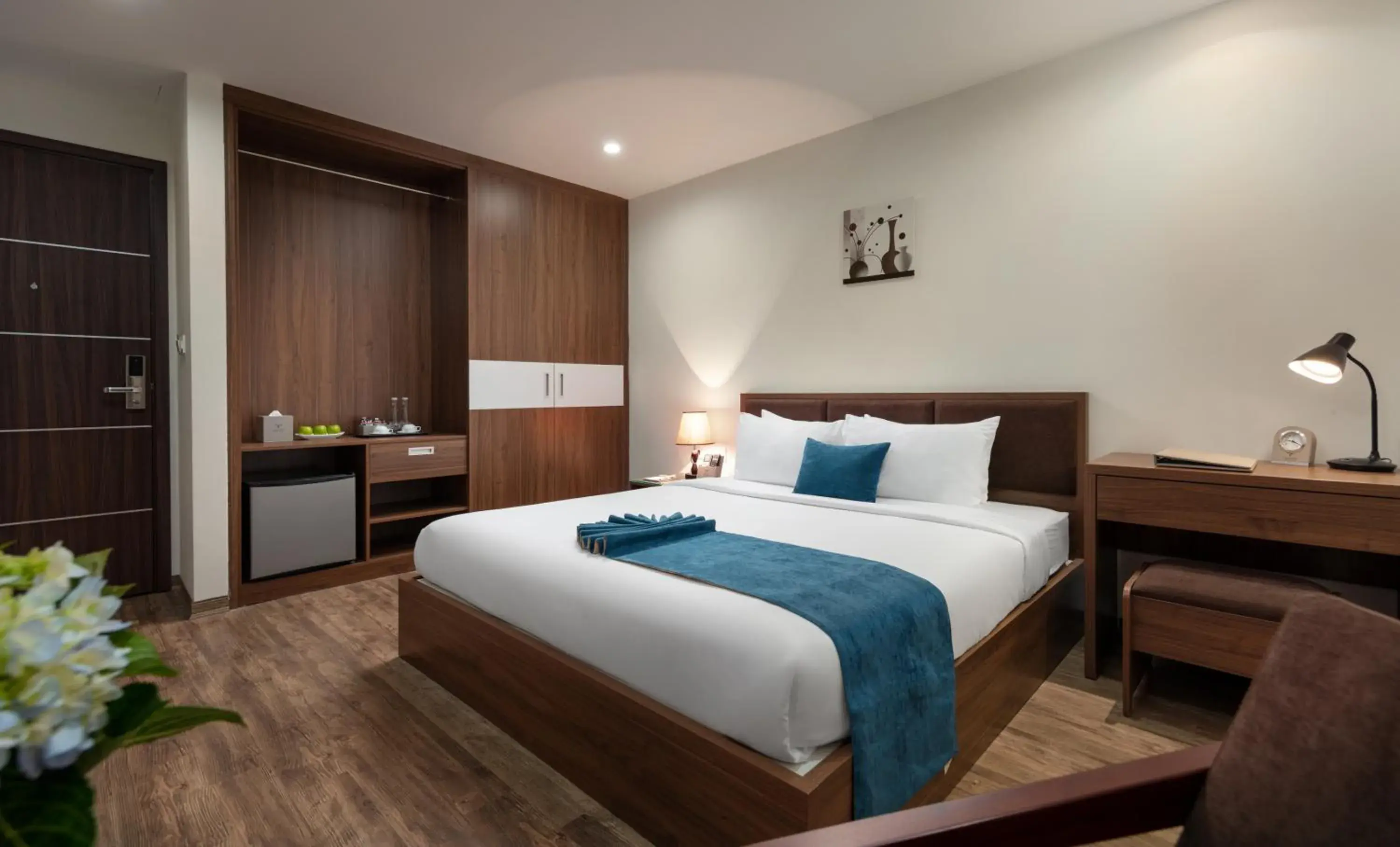 Standard King Room in La Batisse Inn Hotel Hanoi Standard King Room in La Batisse Inn Hotel Hanoi