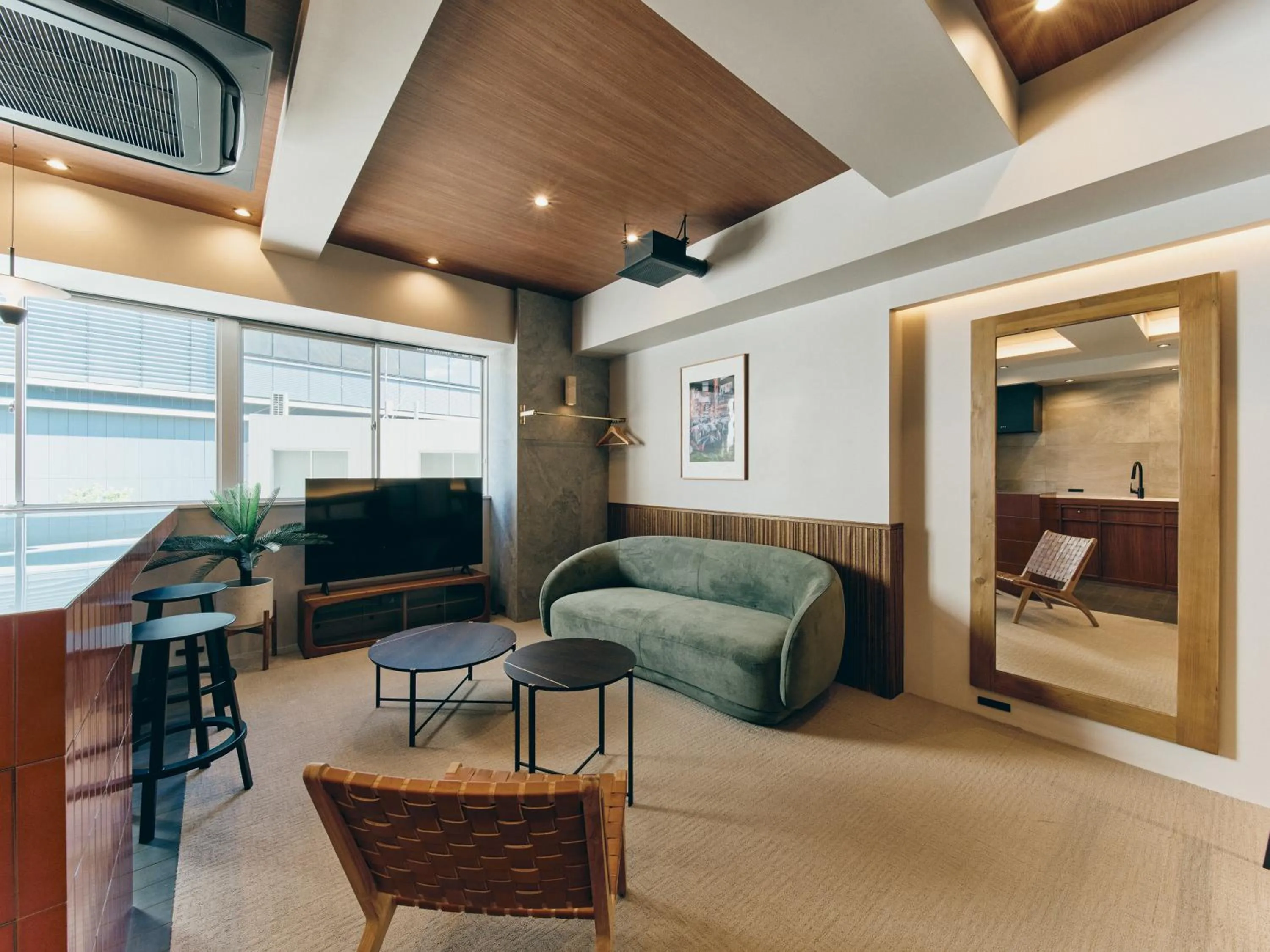 TV and multimedia in illi Mani Shibuya