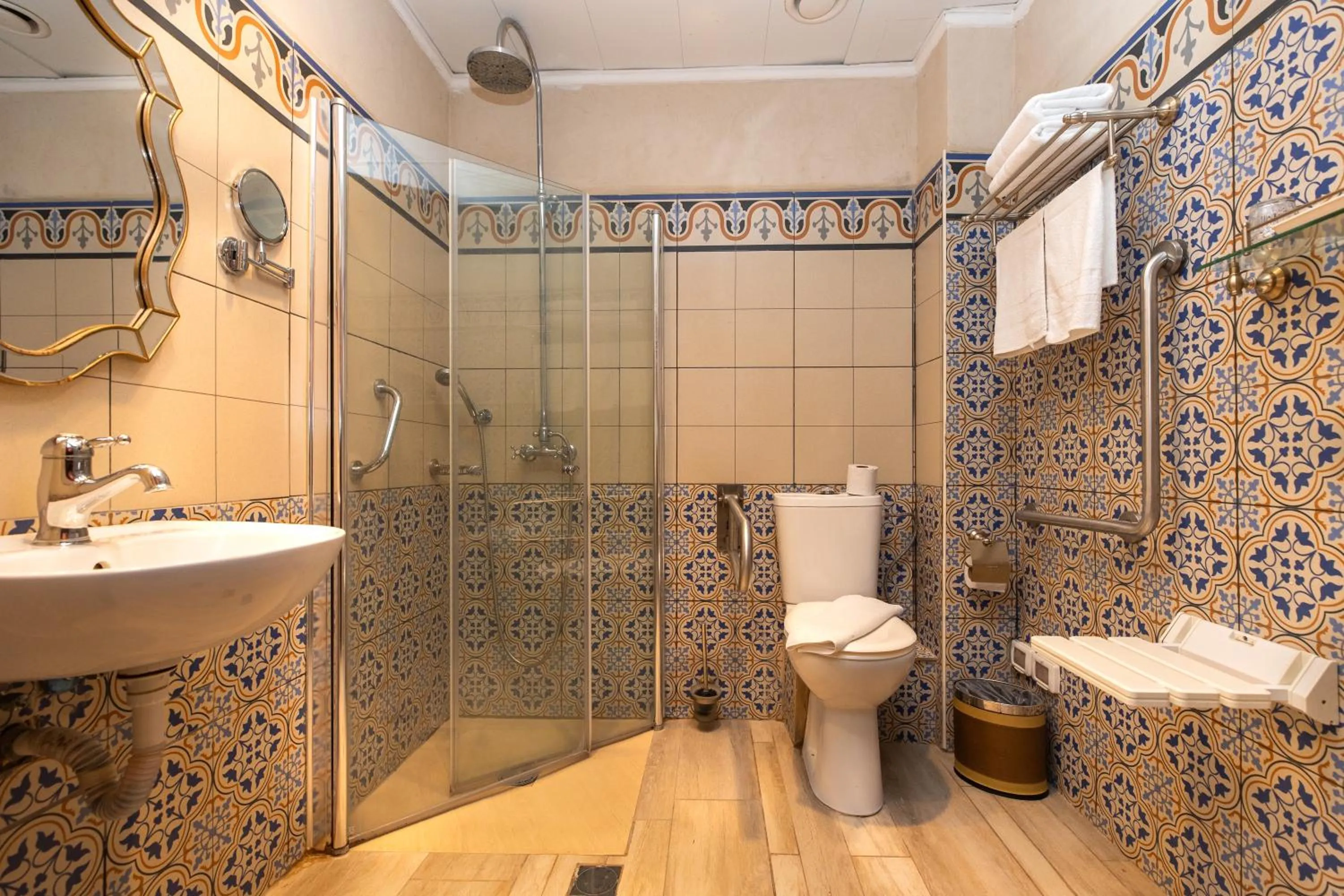 Shower in Europa 1917