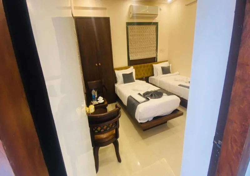 Bed in One Infinity Residency