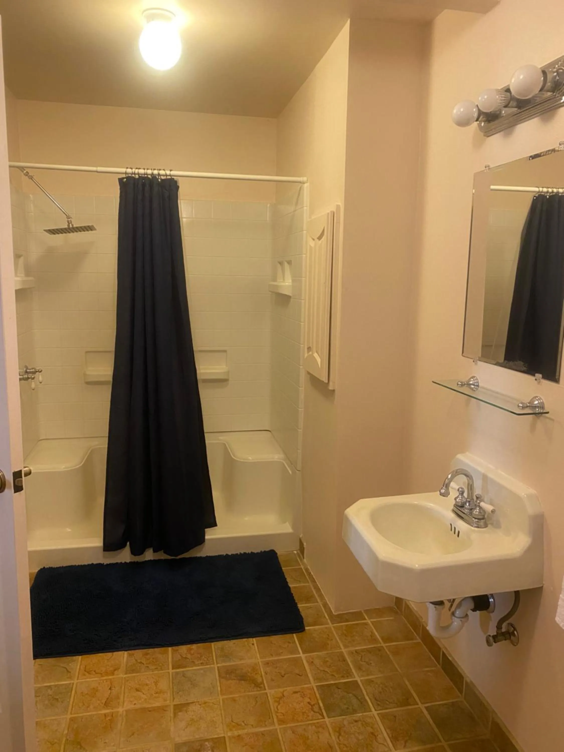 Seven Circles Lodge&Retreat