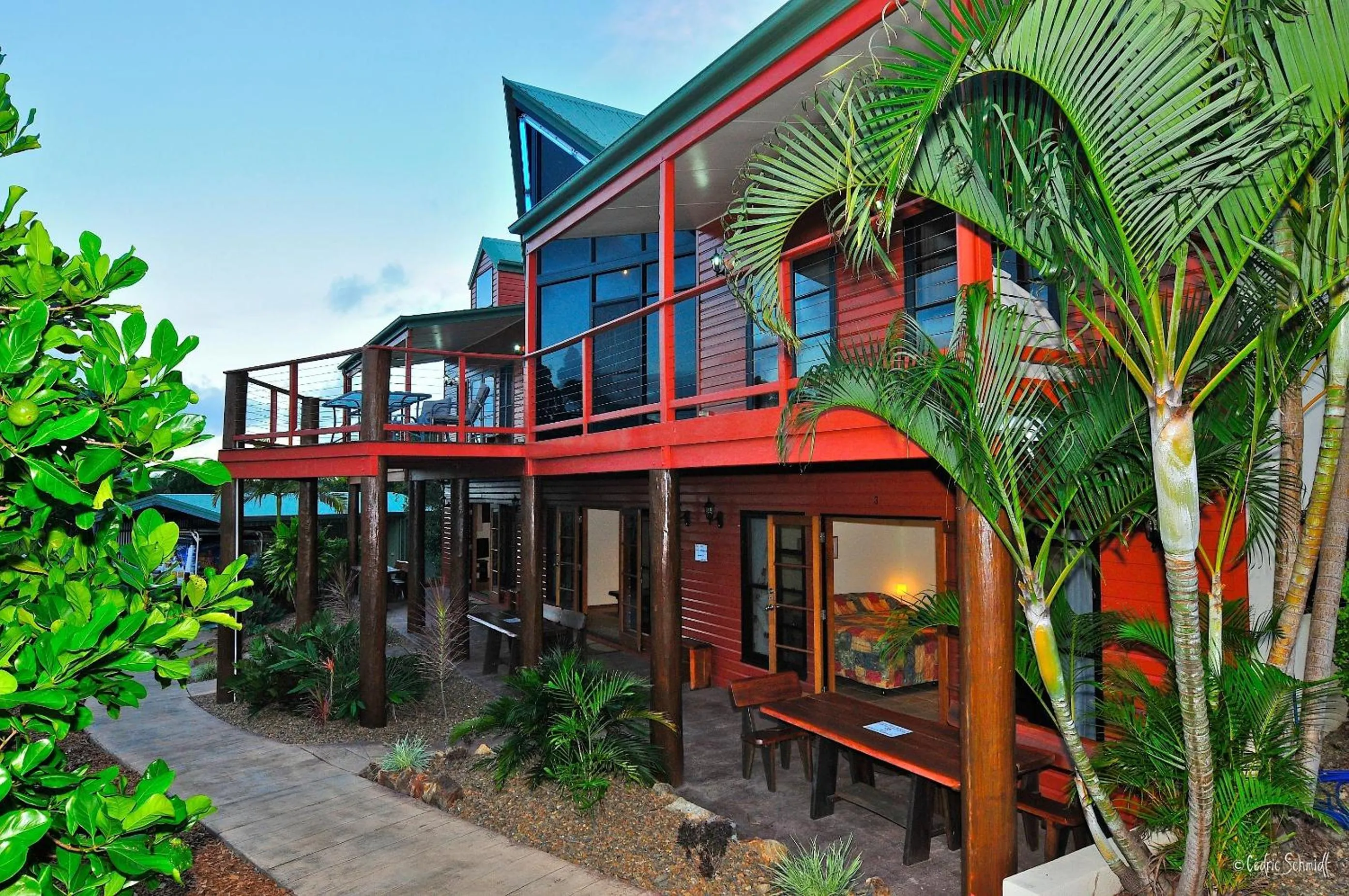 Property building in Escape 1770 Motel - No Kids - NO SMOKING - No Partying