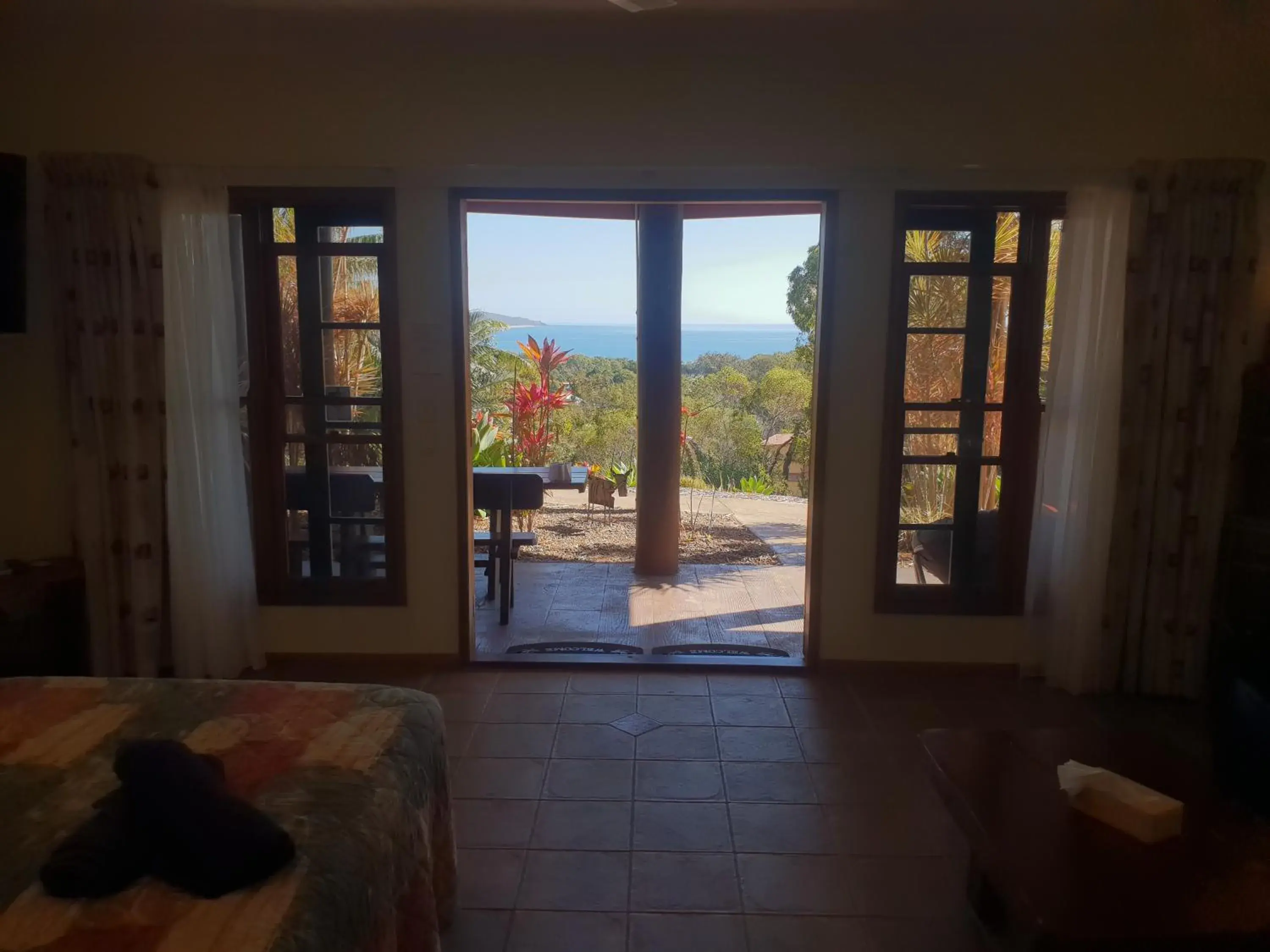 King Suite with Ocean View in Escape 1770 Motel - No Kids - NO SMOKING - No Partying King Suite with Ocean View in Escape 1770 Motel - No Kids - NO SMOKING - No Partying