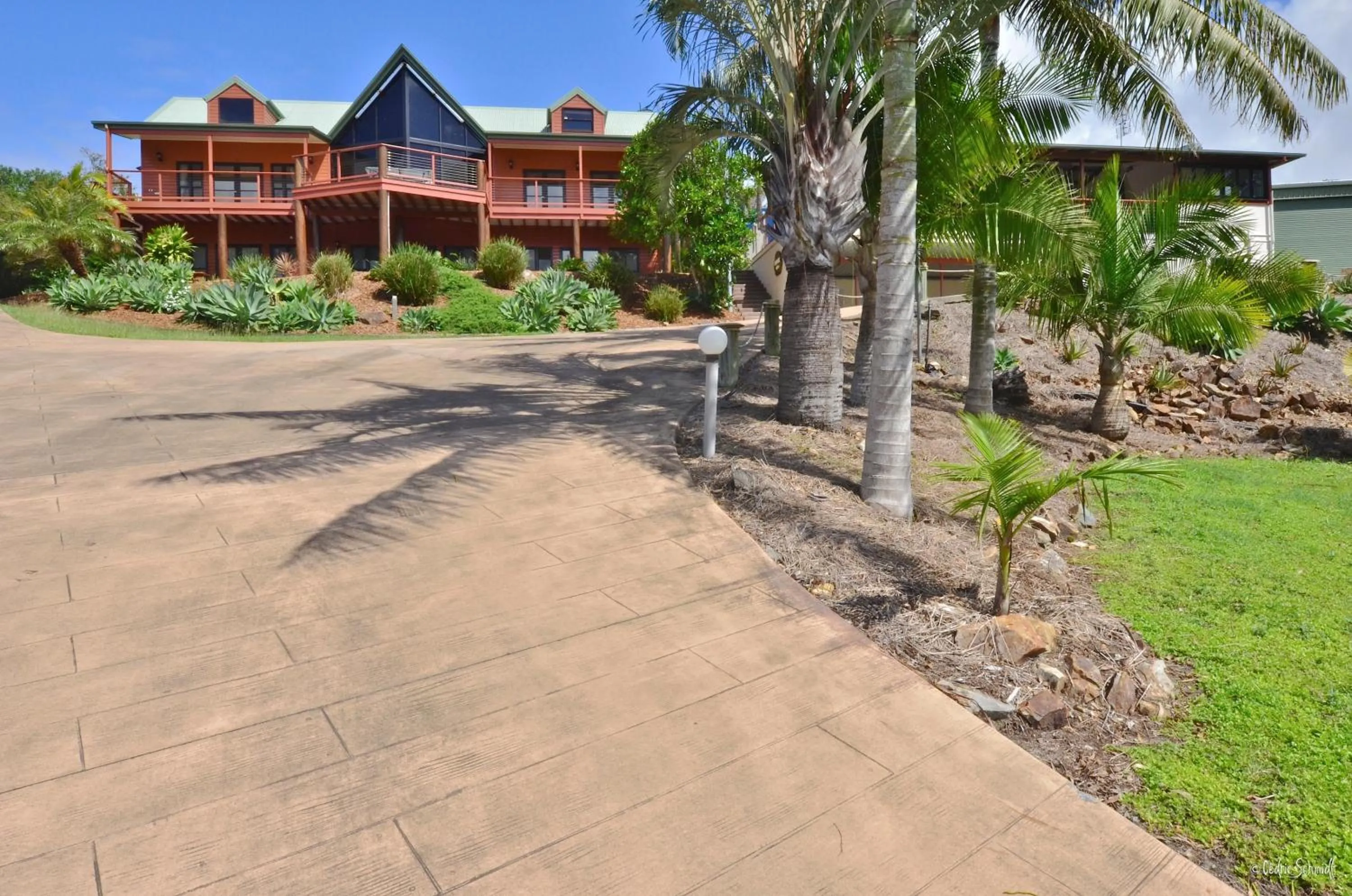 Property building in Escape 1770 Motel - No Kids - NO SMOKING - No Partying