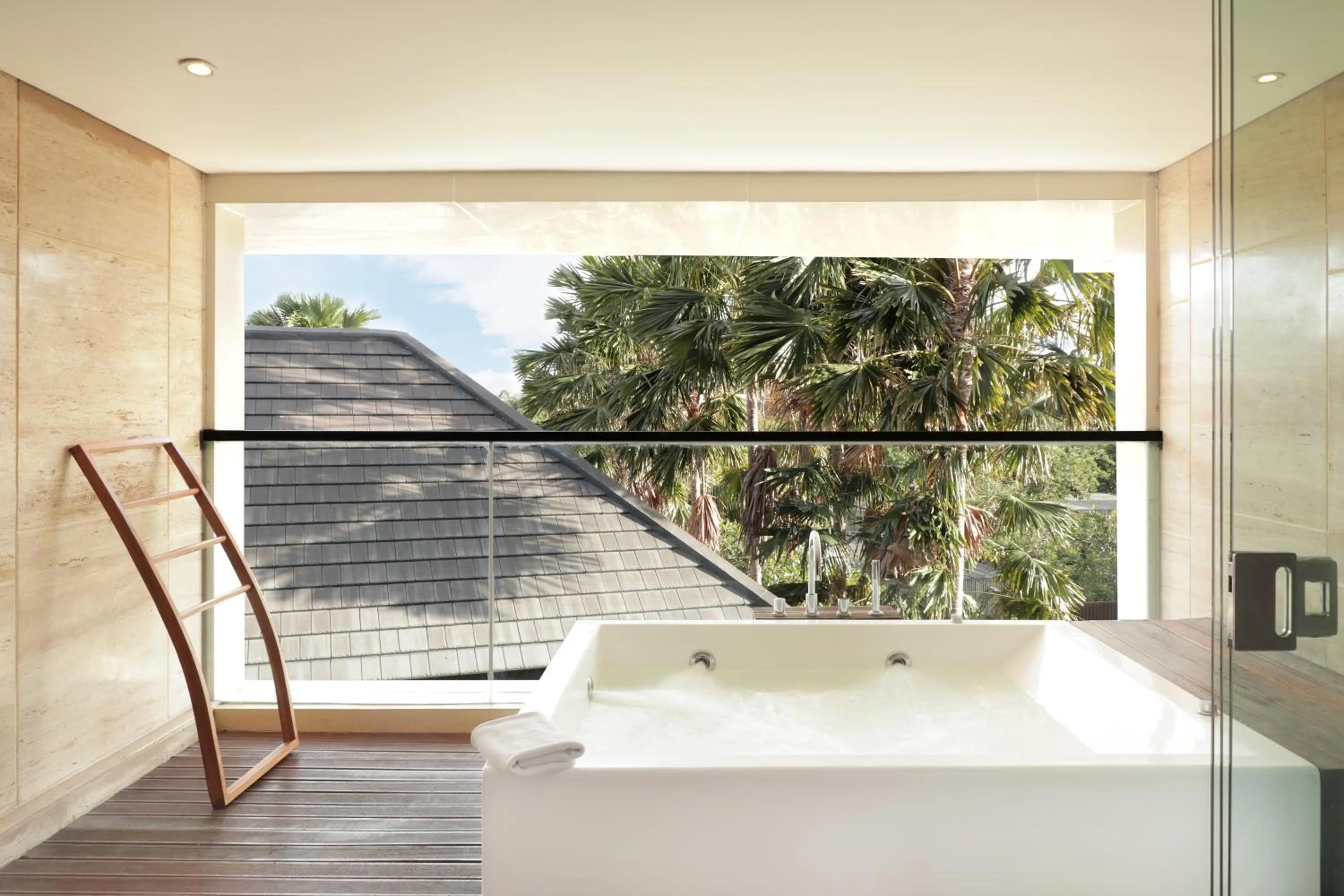 Balcony/Terrace in de Vins Sky Hotel Seminyak