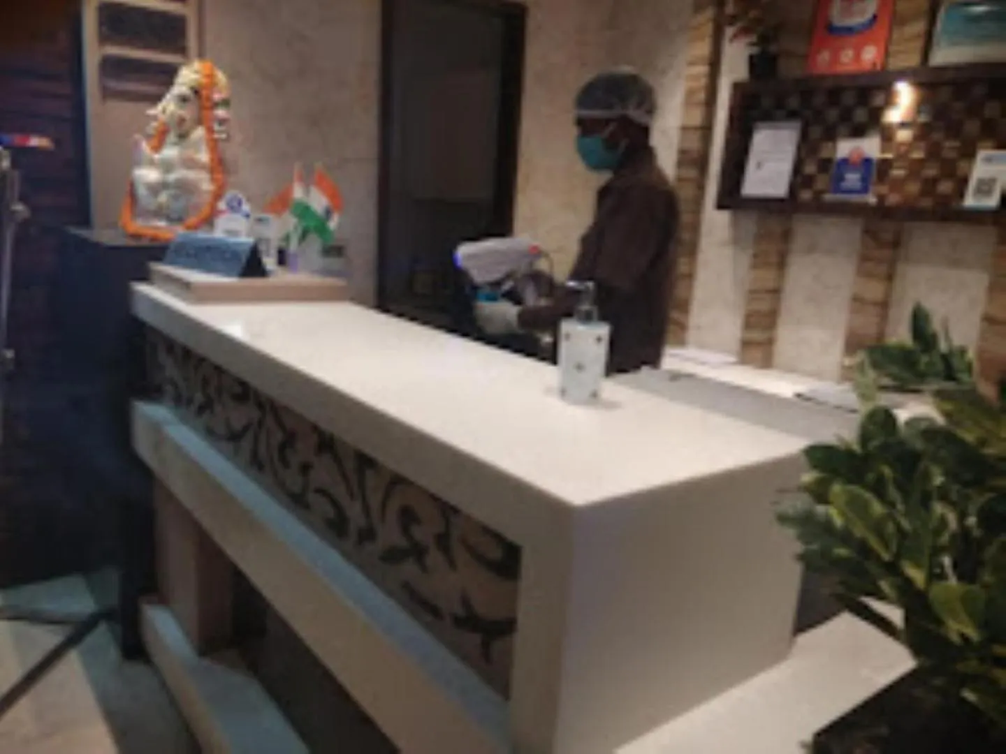 People, Lobby/Reception in Hotel Uday Palace Varanasi , Uttar Pradesh