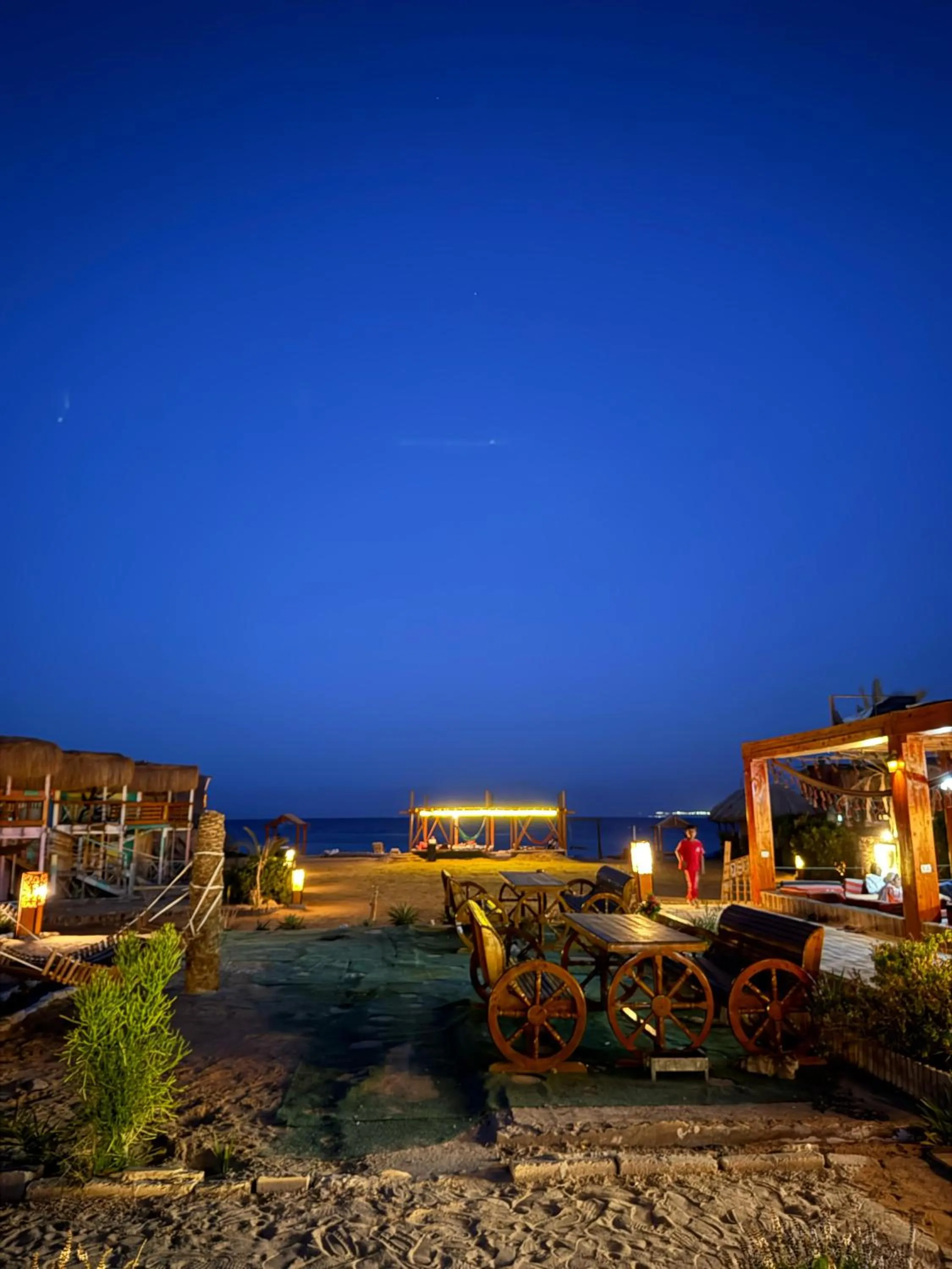 Green Beach Camp & Hotel