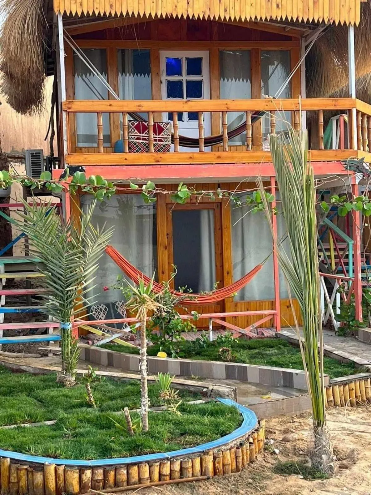 Green Beach Camp & Hotel