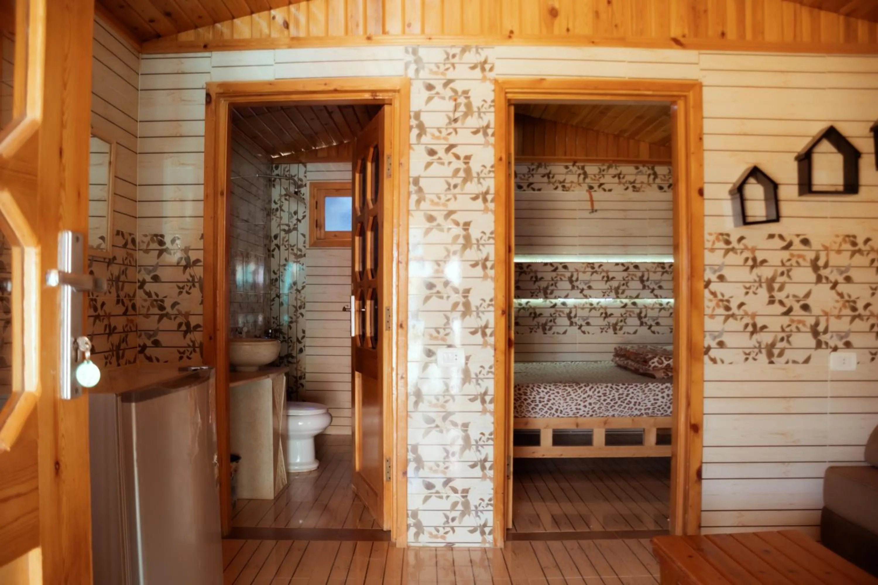 Green Beach Camp & Hotel