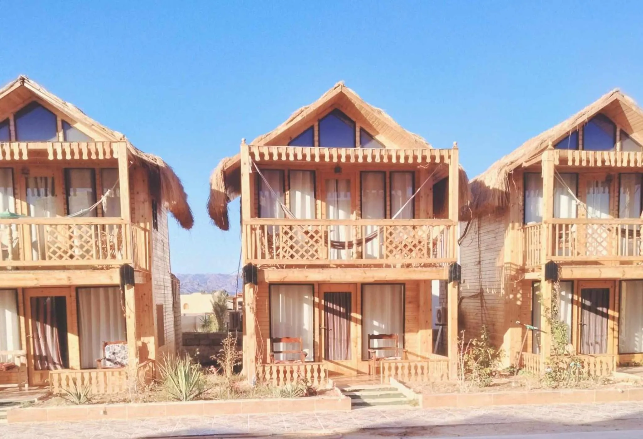 Green Beach Camp & Hotel