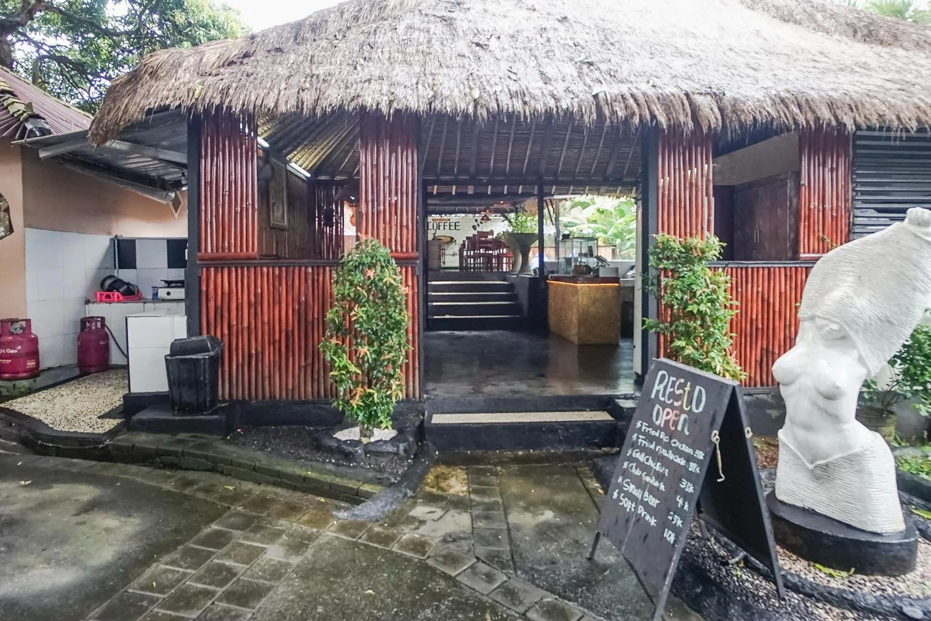 Restaurant/places to eat in Kampung 168