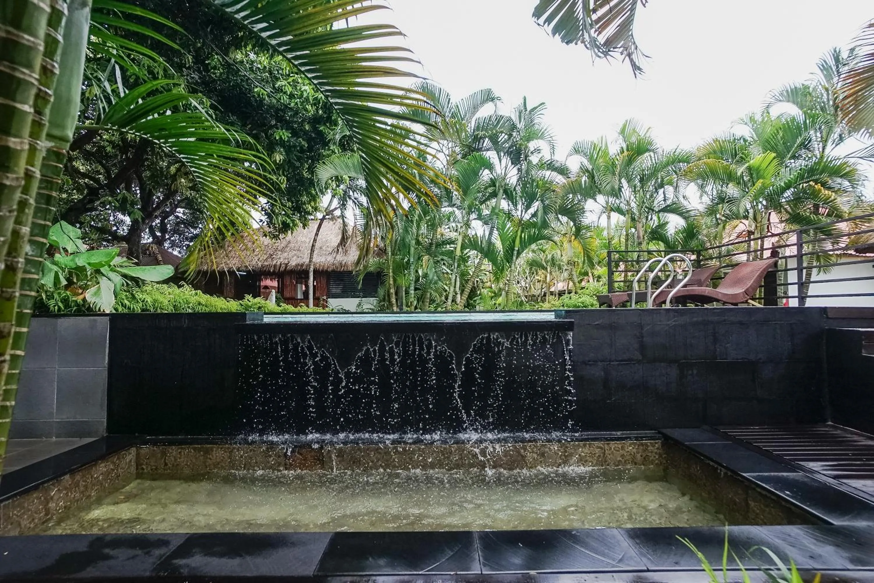 Swimming pool in Kampung 168