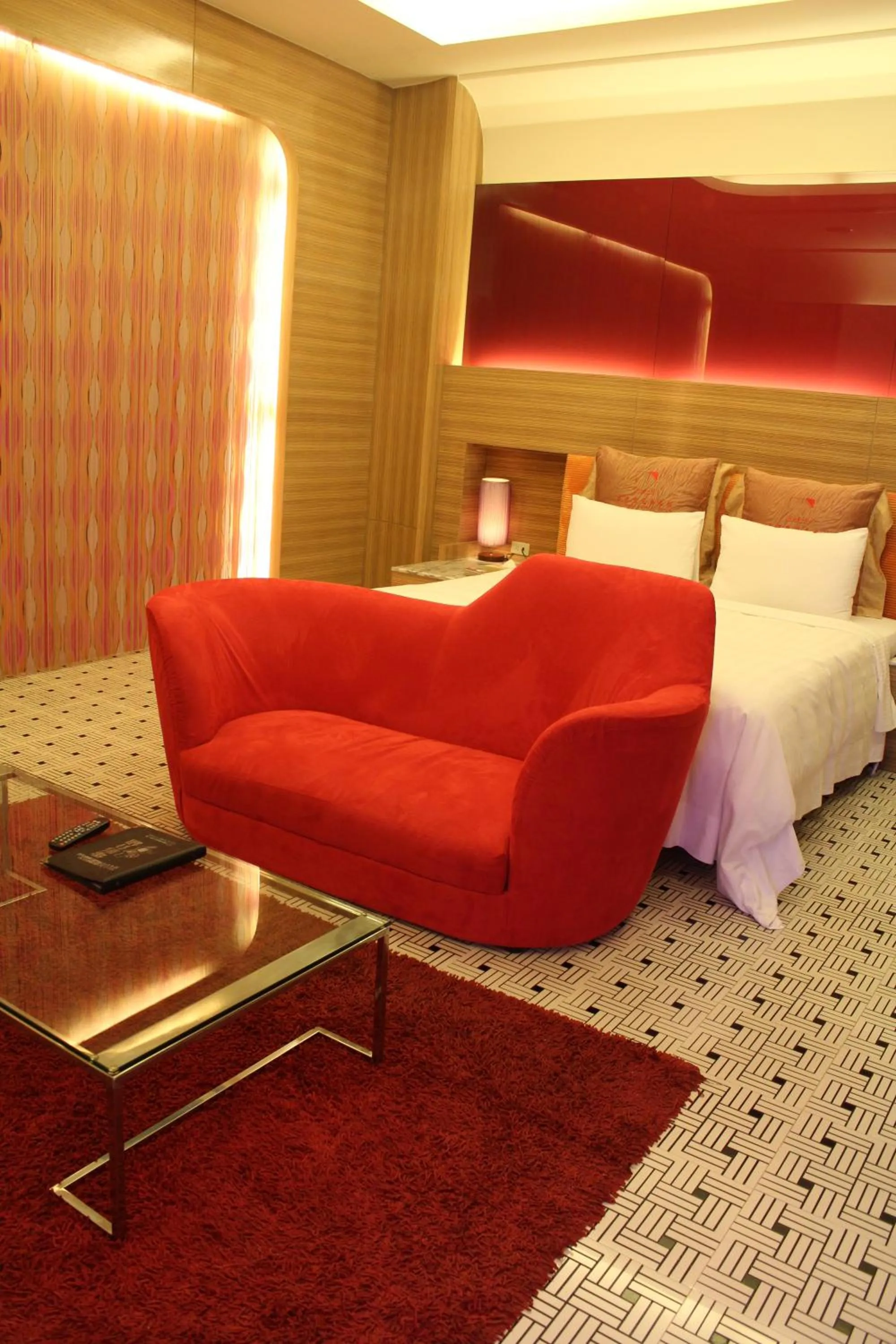 Bed in Madrid Classic Hotel