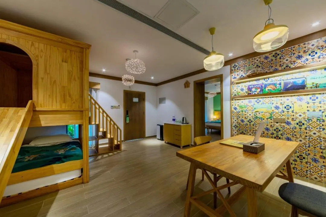 Living room, Bed in Little Hakka Hotel