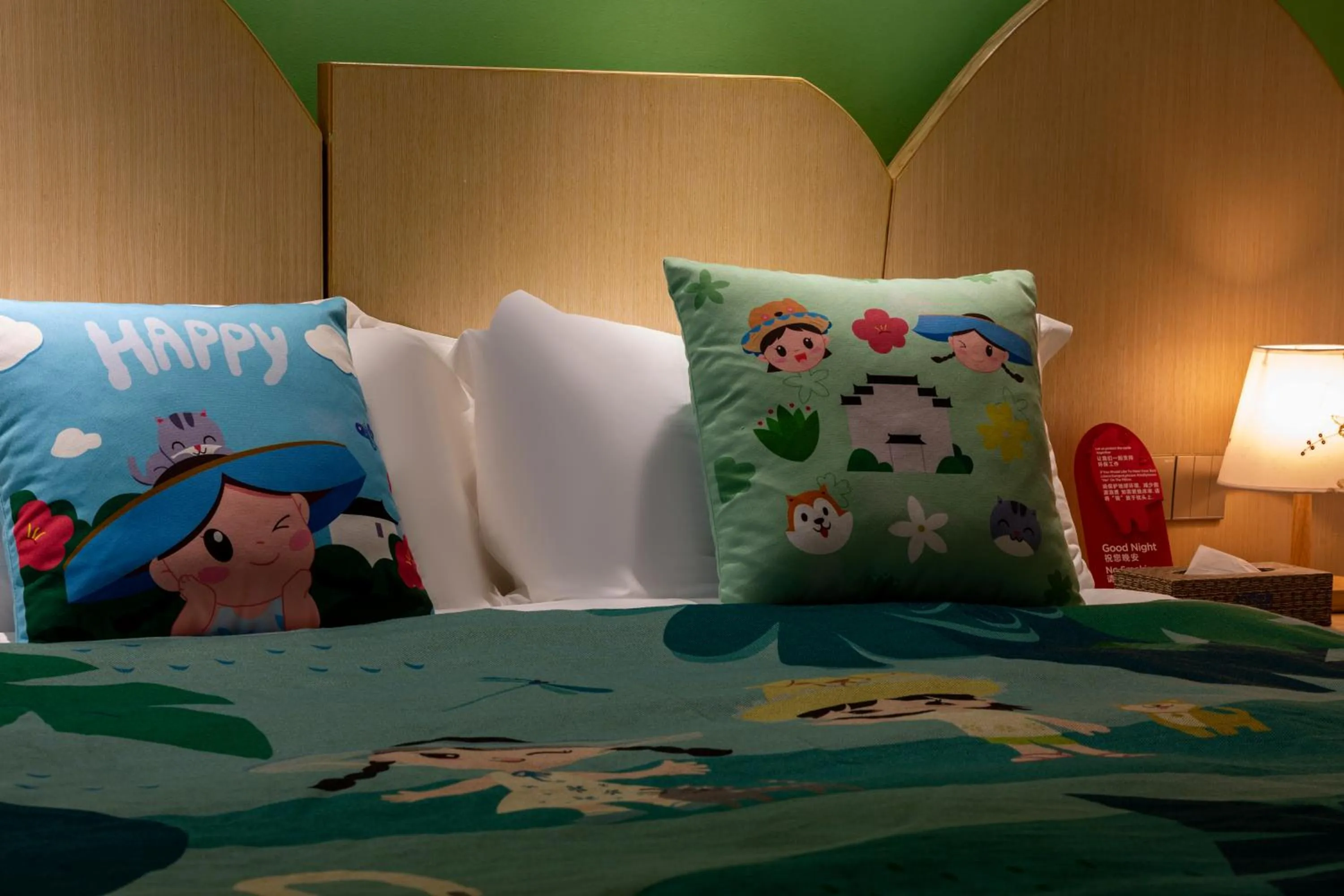 Bed in Little Hakka Hotel