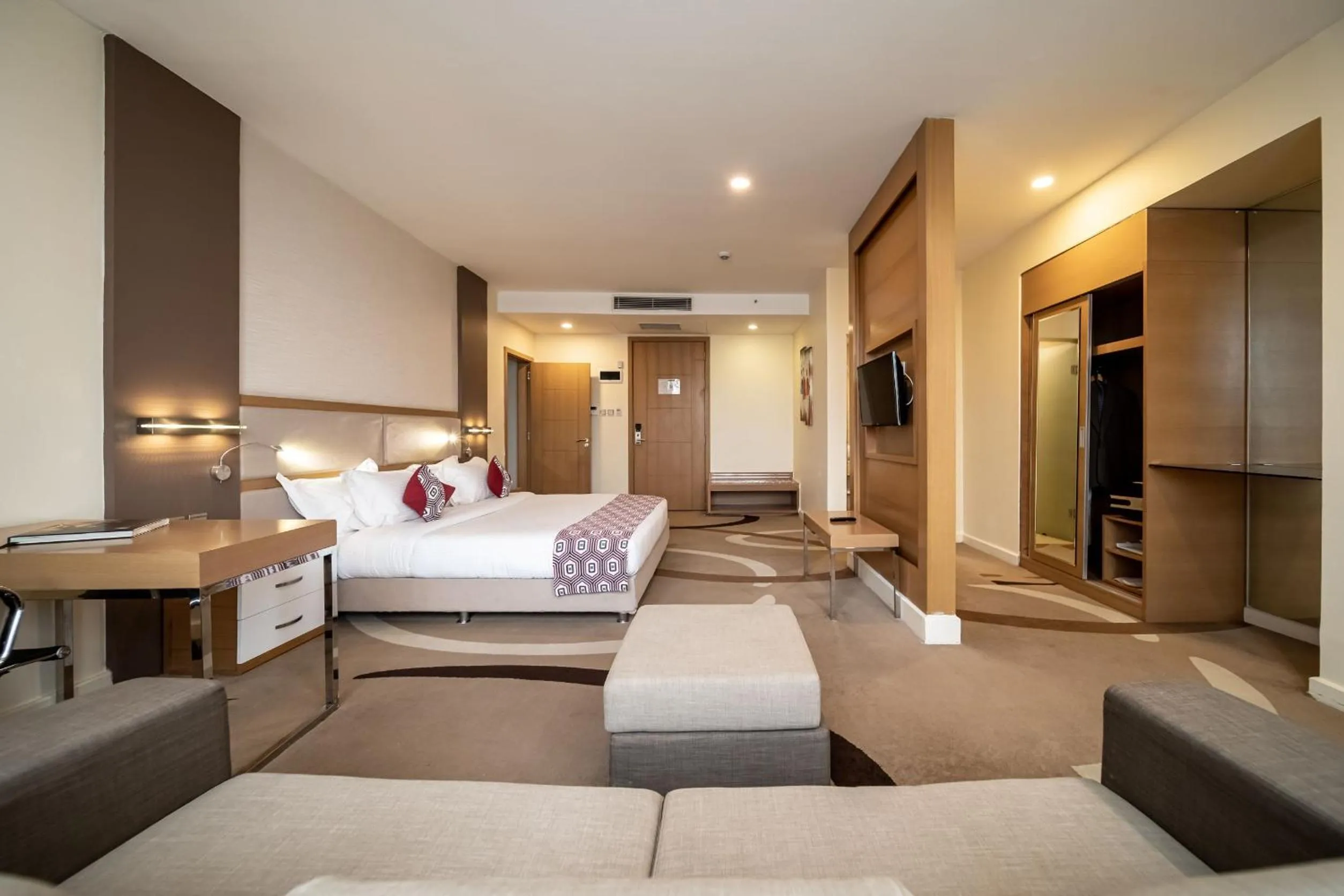 Bed in PrideInn Azure Hotel Nairobi Westlands