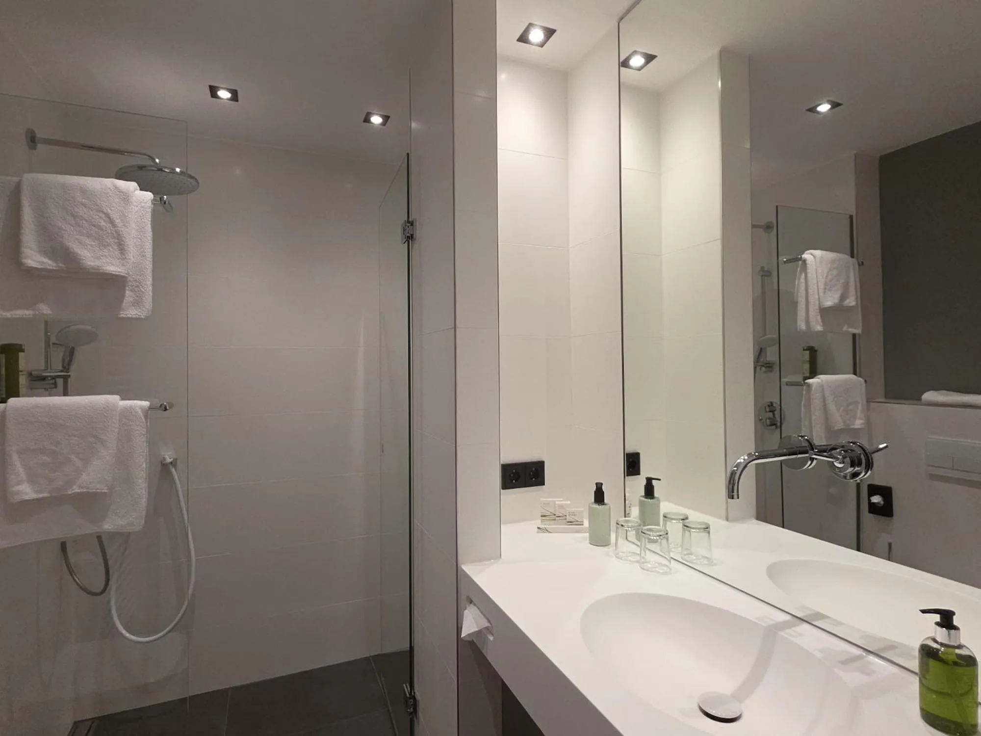 Bathroom in Weinhotel Restaurant Klostermühle