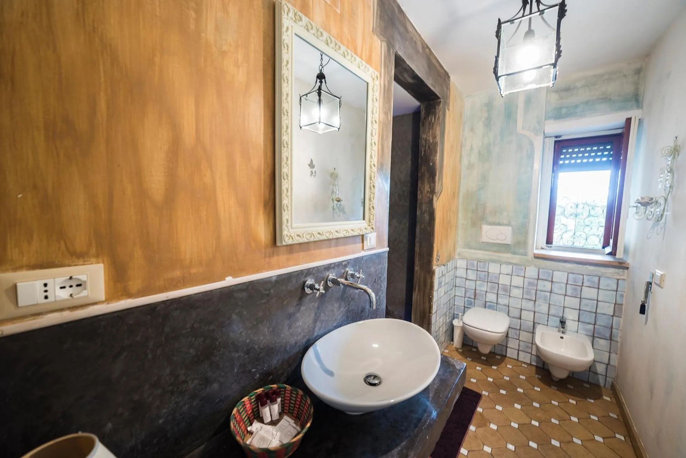 Bathroom in Un Ospite a Fontania