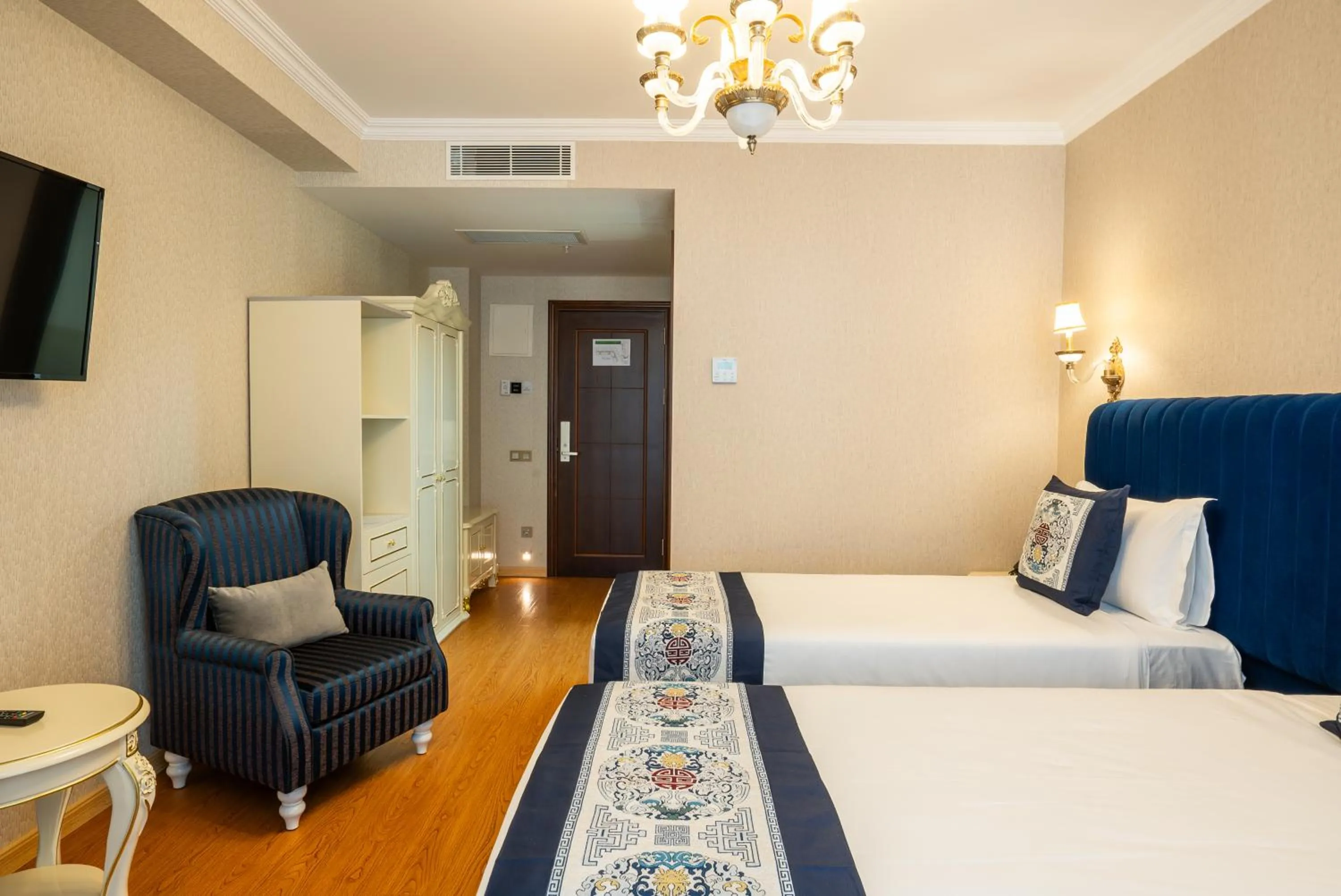 Bedroom, Bed in Panorama Lisi Grand Hotel