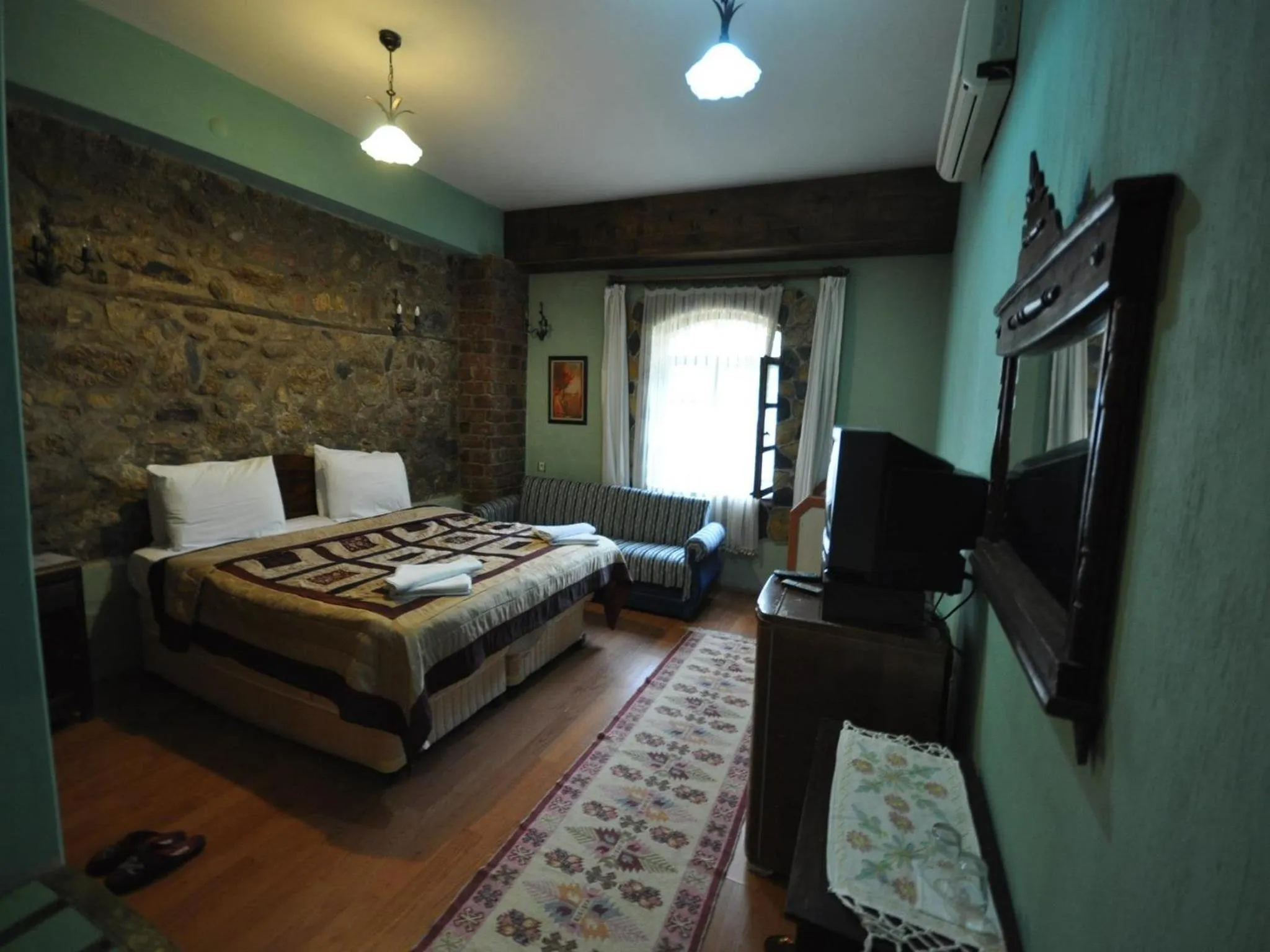 Bedroom, Bed in Otel Yorgo Seferis