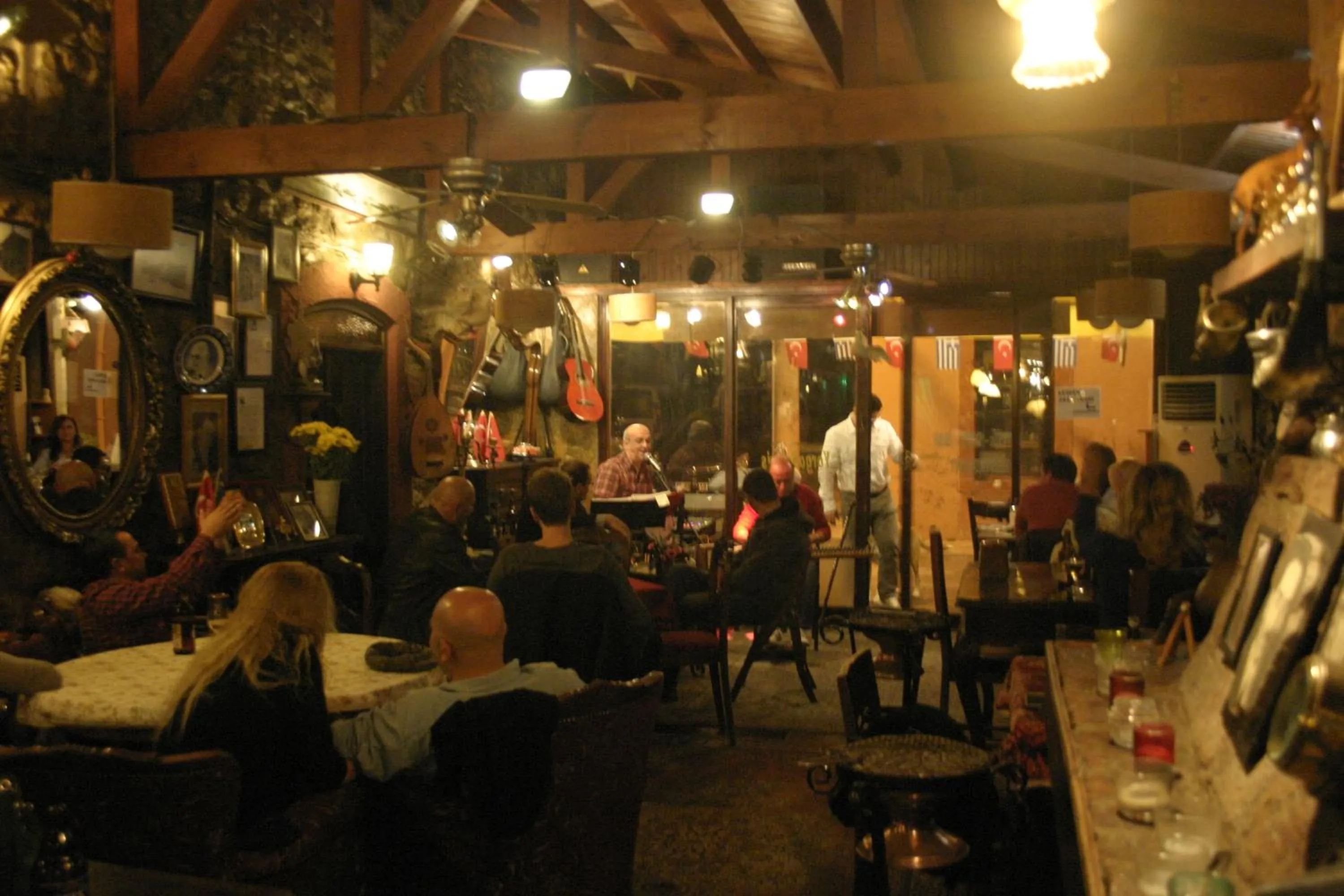 Restaurant/places to eat in Otel Yorgo Seferis