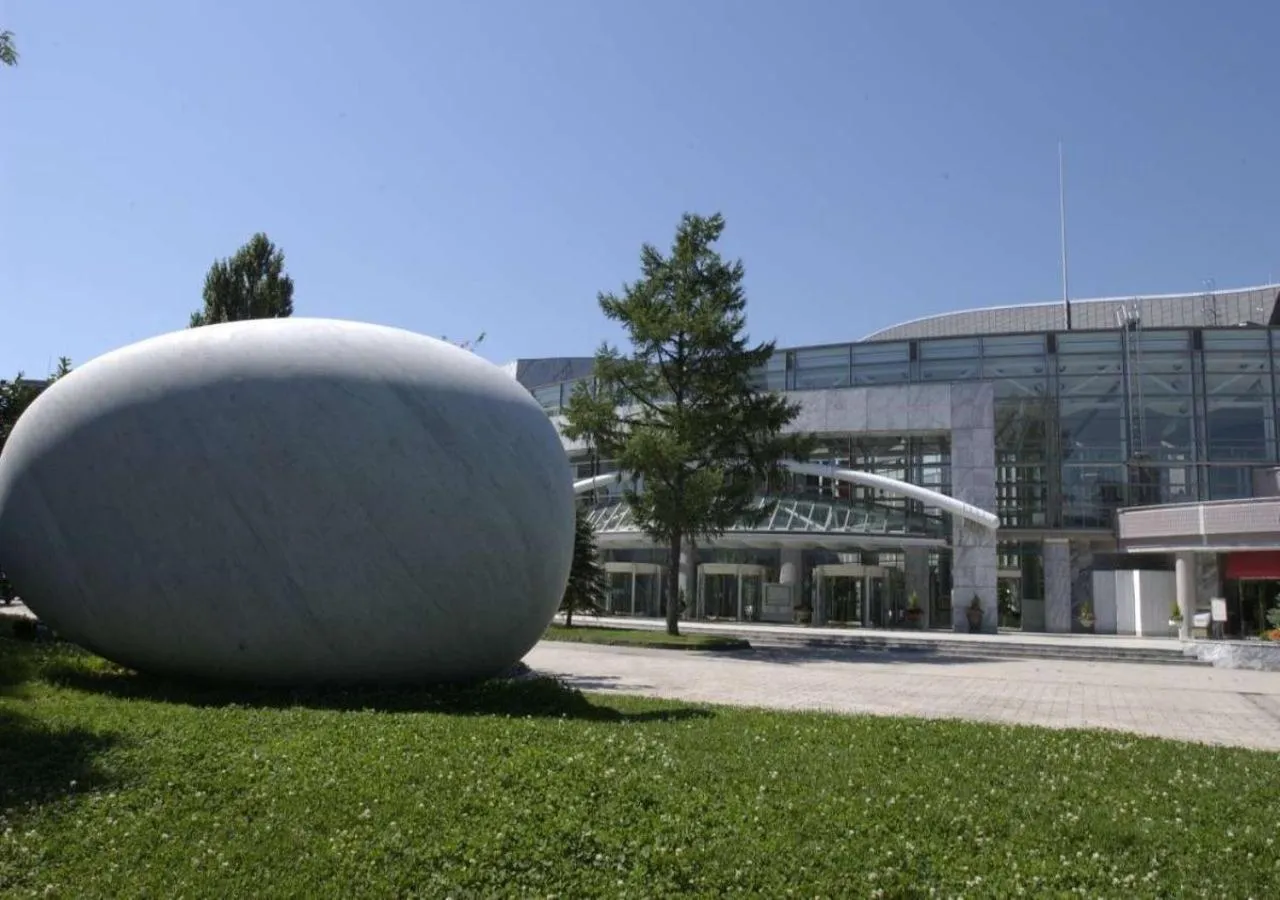 Nearby landmark in Business Inn Norte