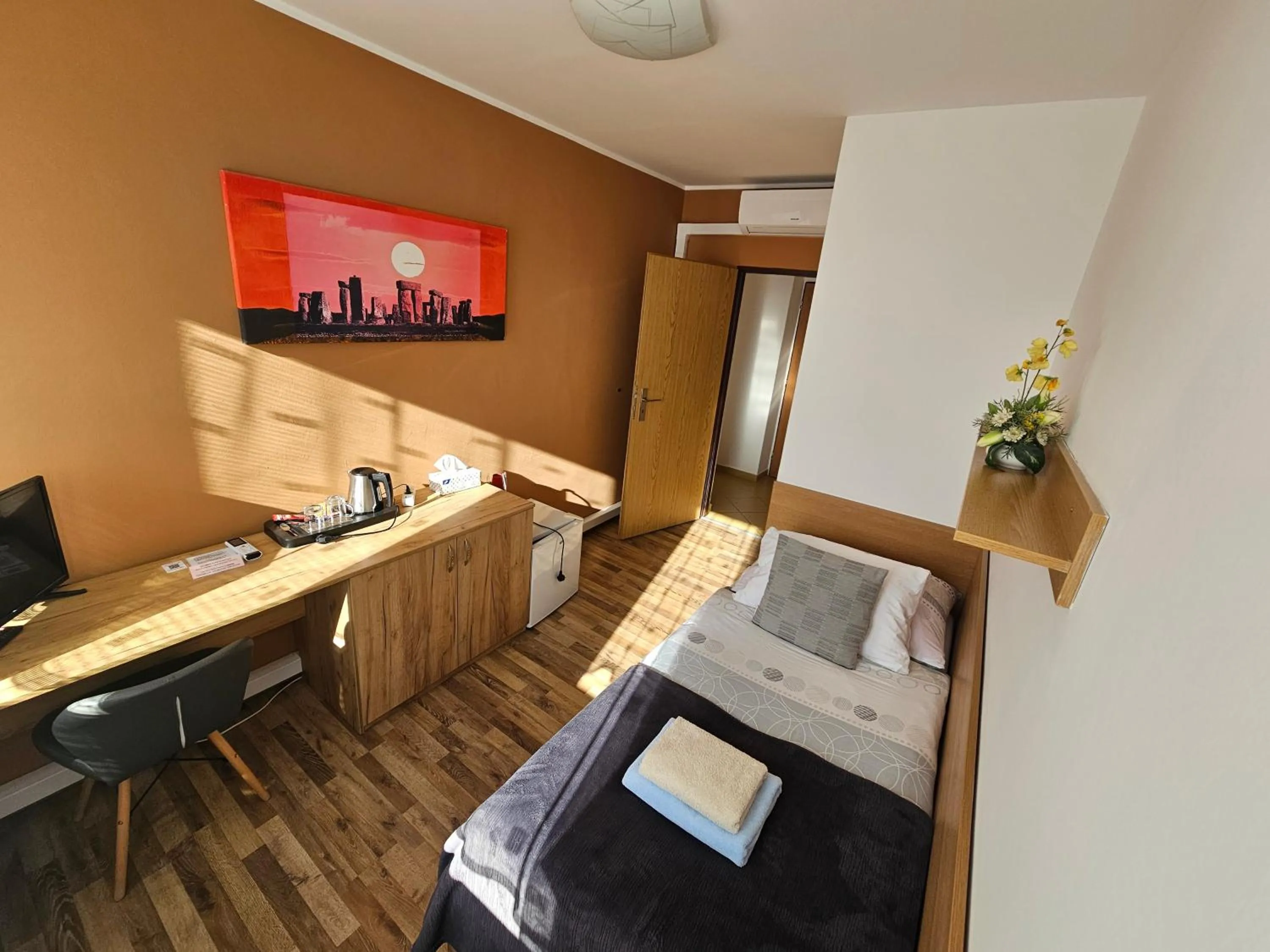 air conditioner, Bed in Hotel Gól Prostějov