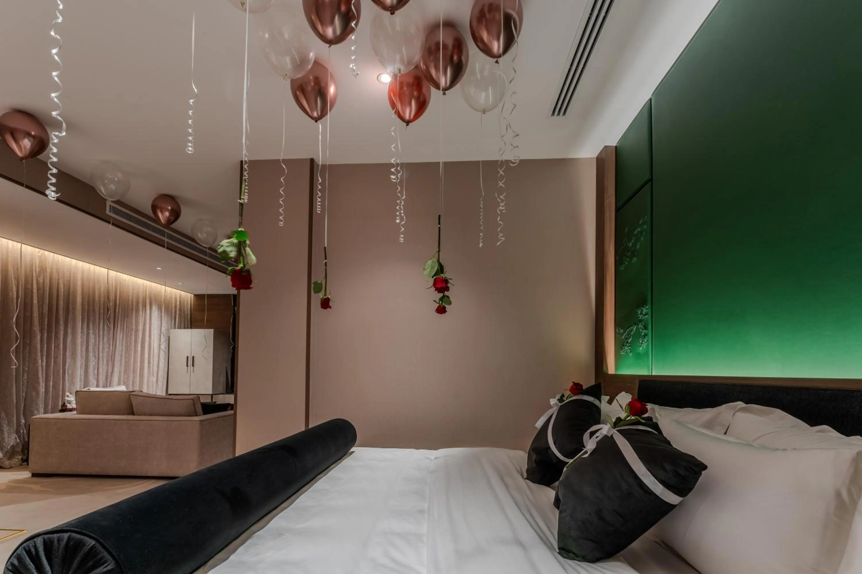 Bed in Lilac Park Hotel