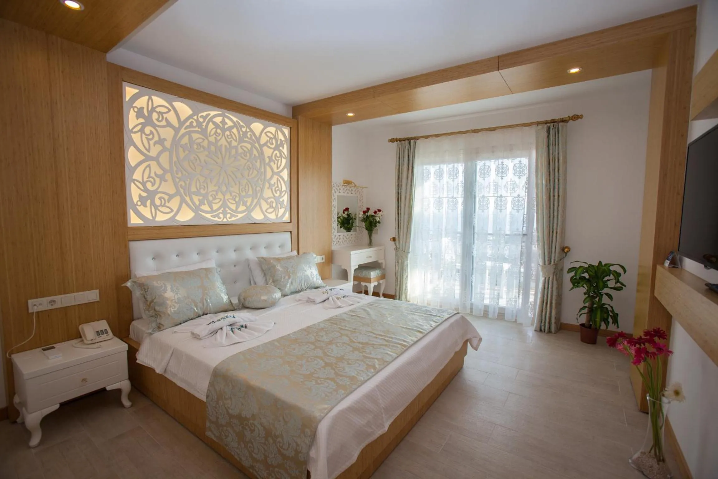 Photo of the whole room, Bed in Hotel Aysima