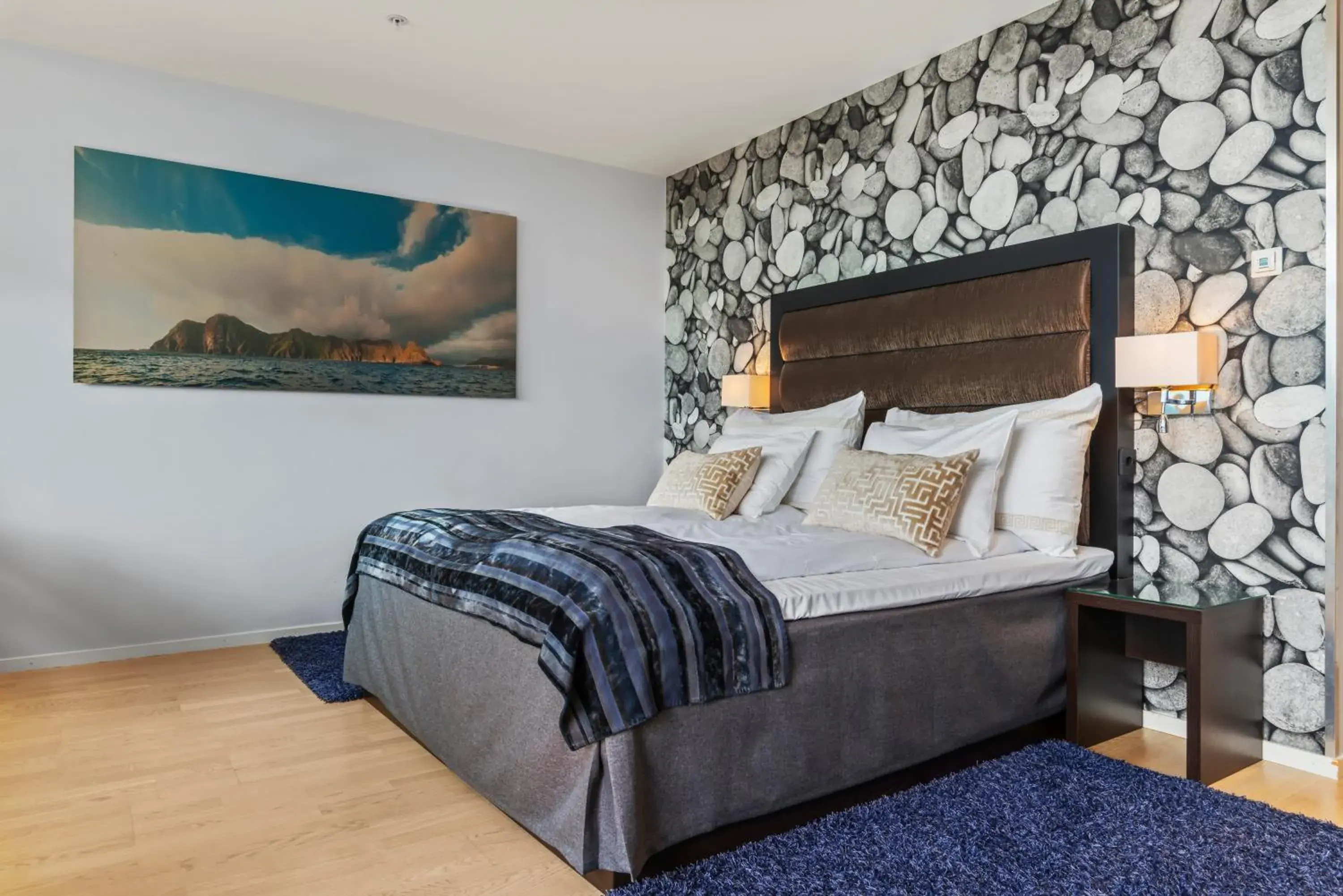 Deluxe Double Room with Balcony and Sea View - single occupancy in Quality Hotel Ulstein Deluxe Double Room with Balcony and Sea View - single occupancy in Quality Hotel Ulstein