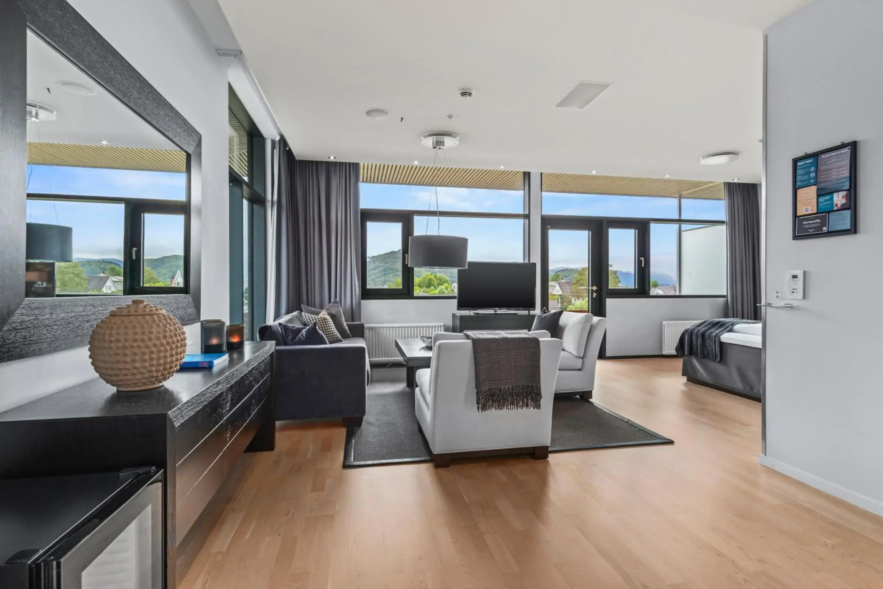 Junior Suite - single occupancy in Quality Hotel Ulstein Junior Suite - single occupancy in Quality Hotel Ulstein