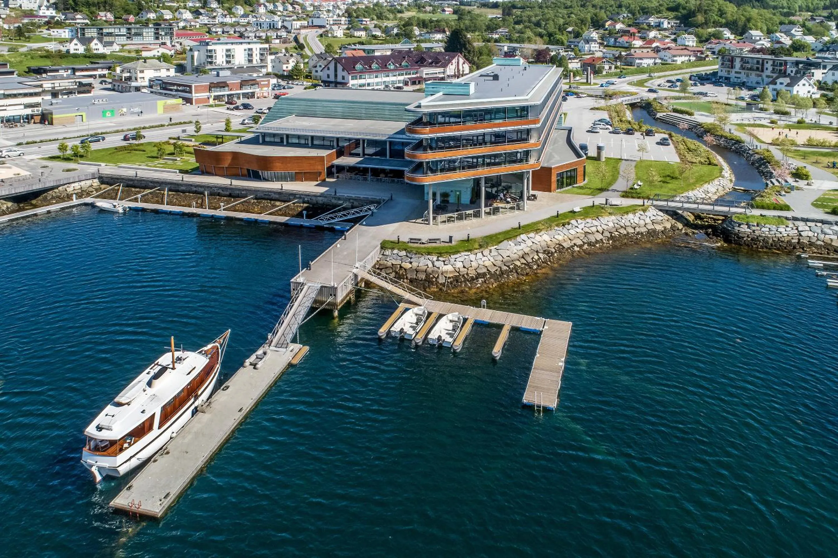 Property building in Quality Hotel Ulstein