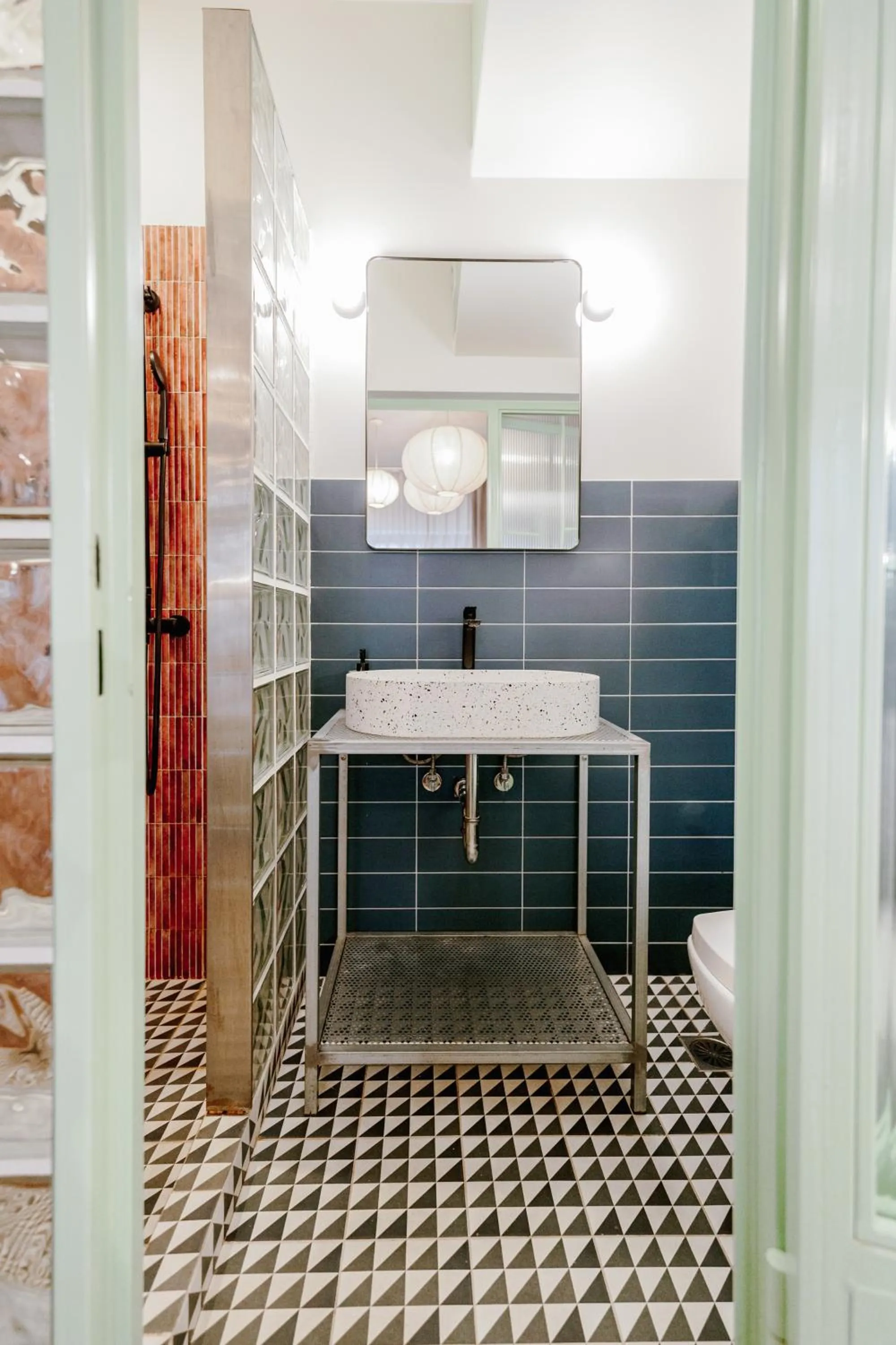 Bathroom in Next door Athens